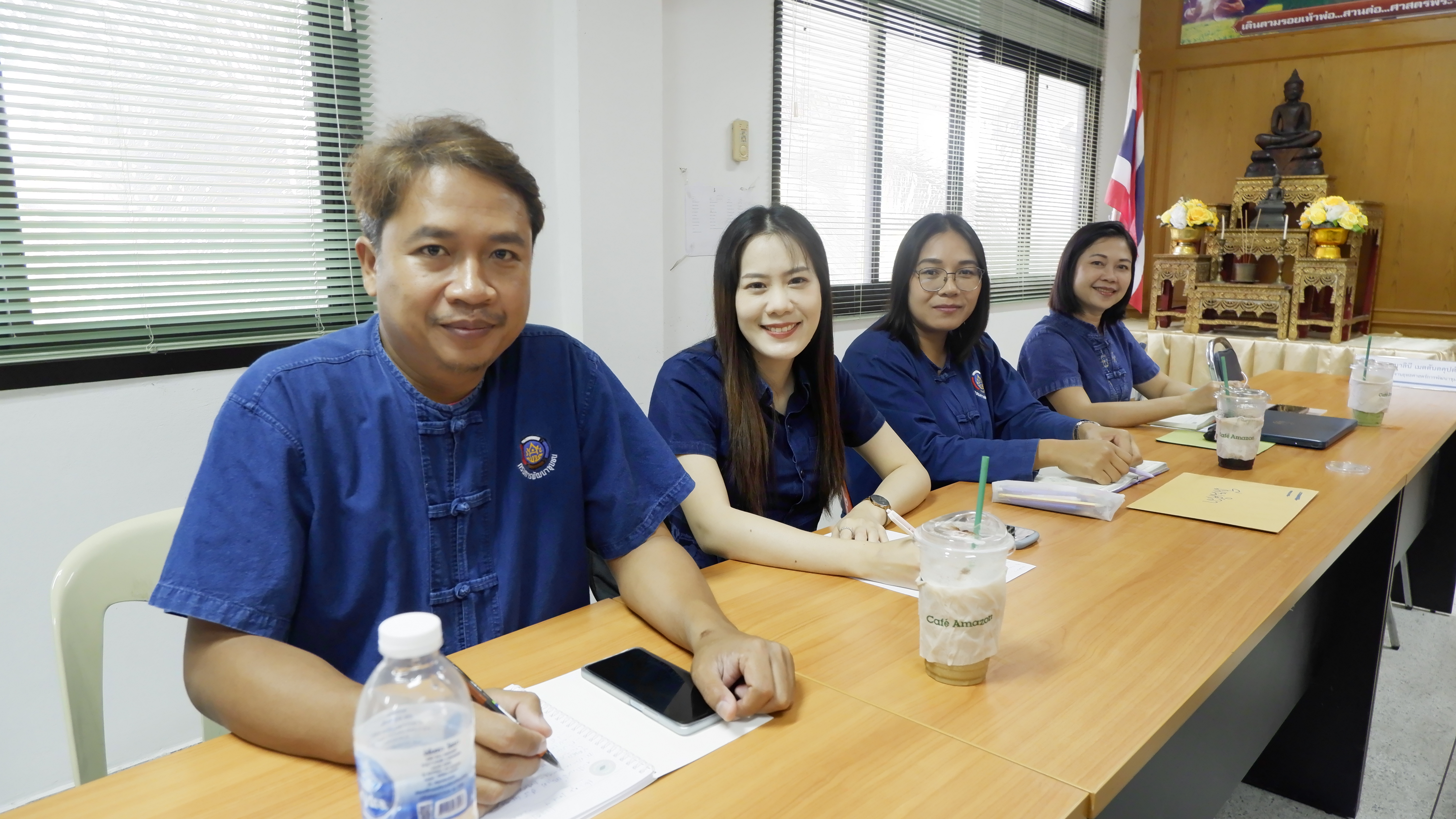 พช.ขอนแก่น : ลงพื้นที่ประชุมเจ้าหน้าที่พัฒนาชุมชนเพื่อติดตามและสนับสนุนการขับเคลื่อนการดำเนินงานตามประเด็นเน้นย้ำของอธิบดีกรมการพัฒนาชุมชน ประจำปี 2568 กลุ่มอำเภอที่ 4