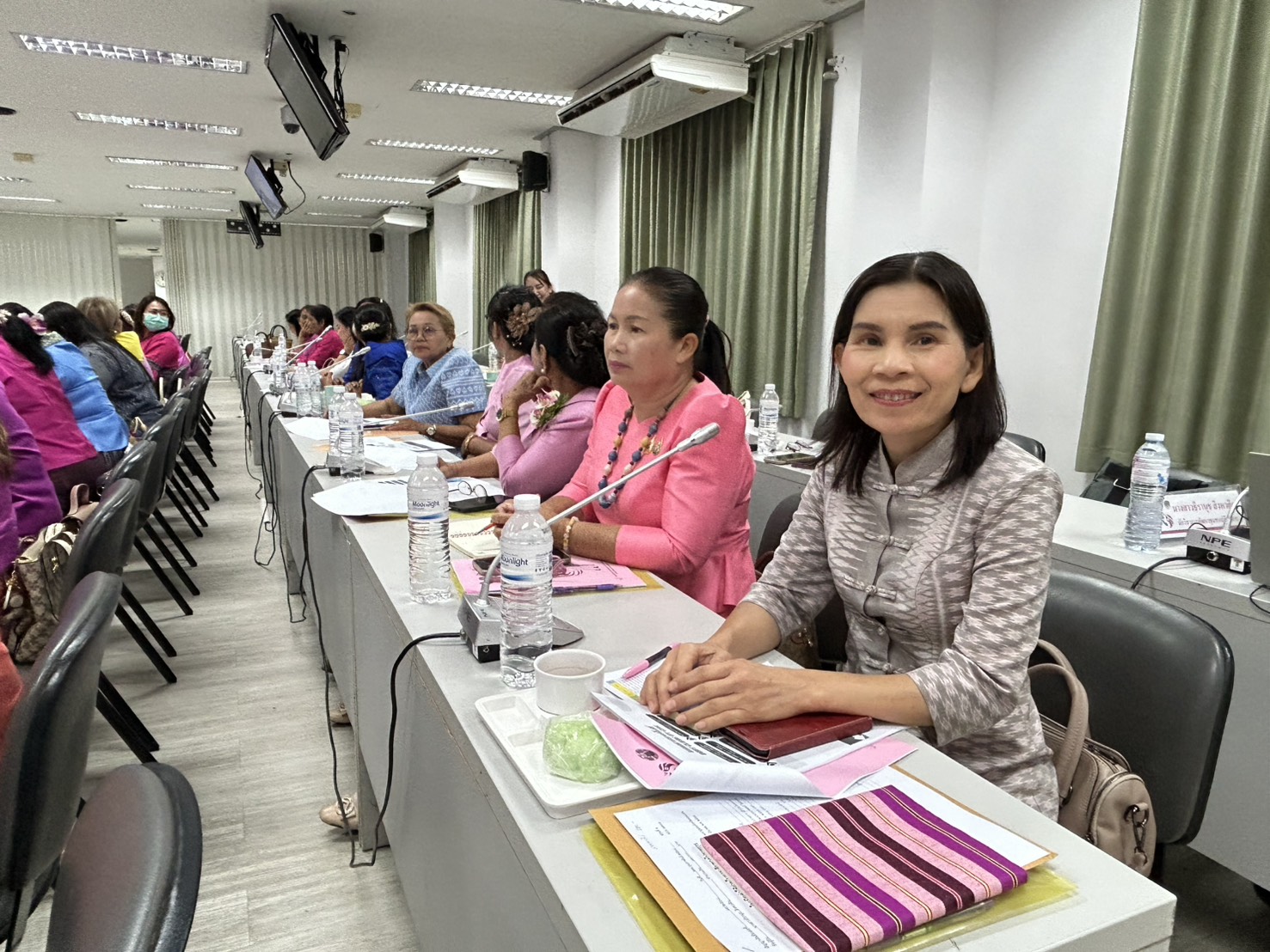 พช.ขอนแก่น : จัดโครงการเพิ่มประสิทธิภาพการปฏิบัติงานกองทุนพัฒนาบทบาทสตรีแก่กลไกการขับเคลื่อนกองทุนพัฒนาบทบาทสตรีระดับจังหวัด จังหวัดขอนแก่น