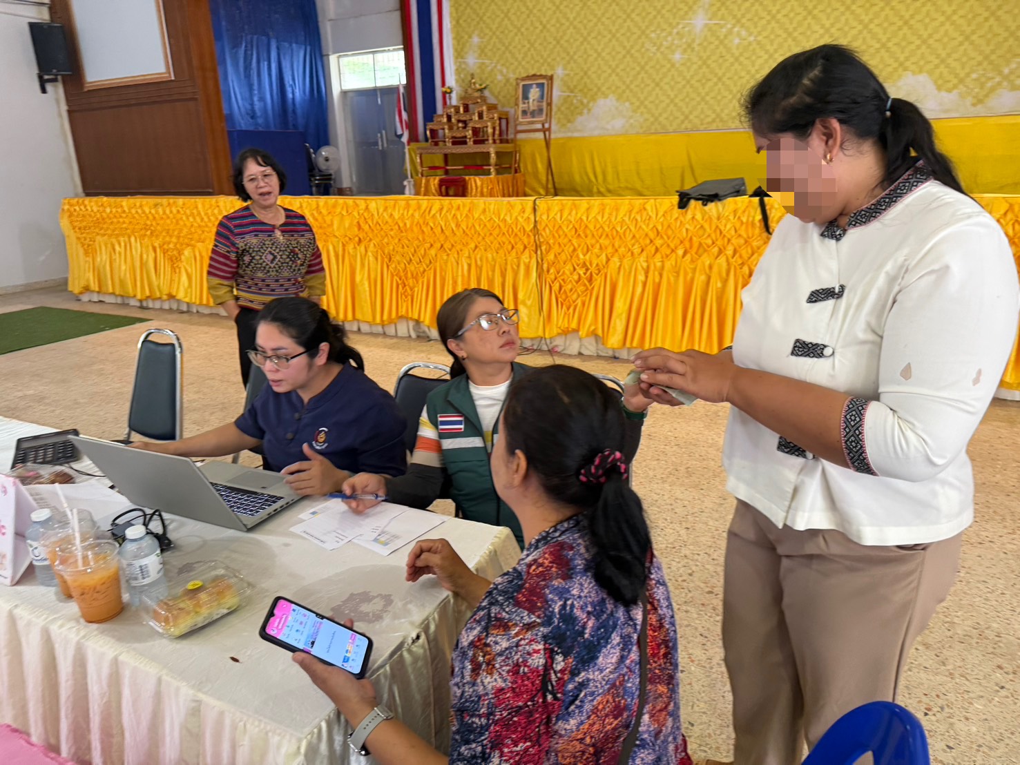 พช.ขอนแก่น : ลงพื้นที่ติดตามและสนับสนุนการดำเนินงาน การบริหารจัดการหนี้ค้างเกินกำหนดชำระ กองทุนพัฒนาบทบาทสตรี