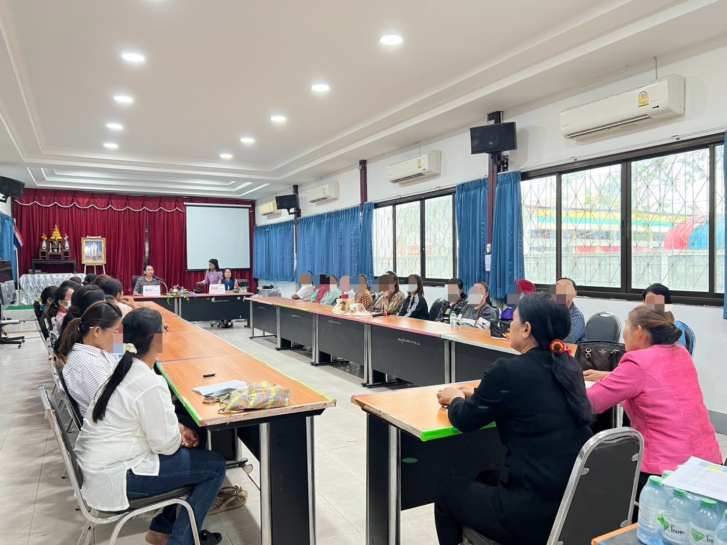 พช.ขอนแก่น : ลงพื้นที่ติดตามและสนับสนุนการดำเนินงาน การบริหารจัดการหนี้ค้างเกินกำหนดชำระ กองทุนพัฒนาบทบาทสตรี (คลินิกแก้หนี้สตรี คุณพร้อมจ่าย เราพร้อมจบ DEBT Clinic By CDK)
