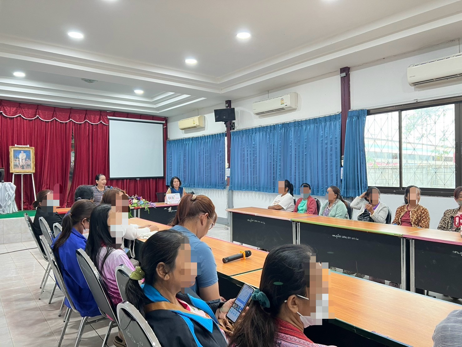 พช.ขอนแก่น : ลงพื้นที่ติดตามและสนับสนุนการดำเนินงาน การบริหารจัดการหนี้ค้างเกินกำหนดชำระ กองทุนพัฒนาบทบาทสตรี (คลินิกแก้หนี้สตรี คุณพร้อมจ่าย เราพร้อมจบ DEBT Clinic By CDK)