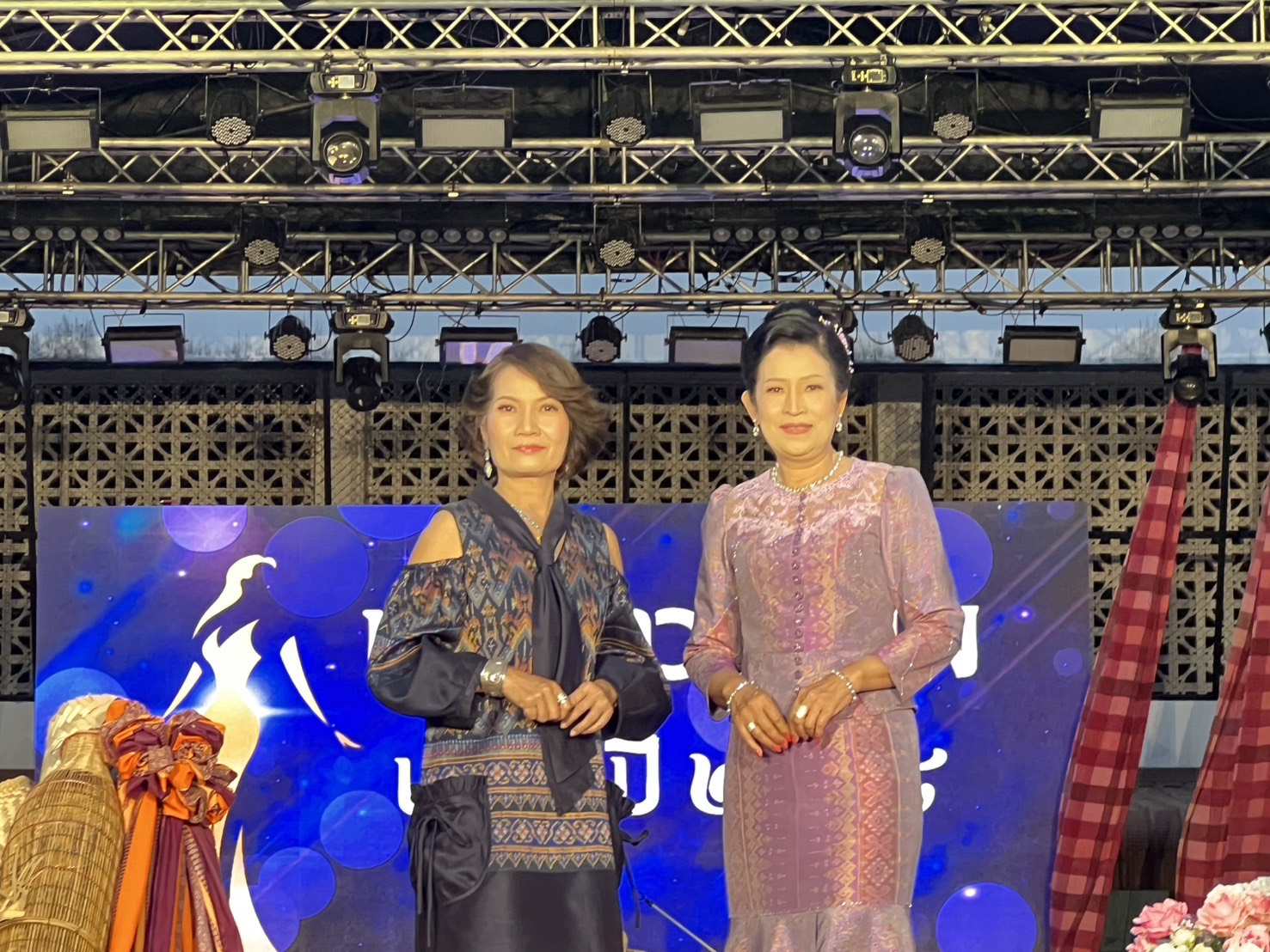 พช.ขอนแก่น : ร่วมงานประเพณีกาชาดประจำปี รวมของดีเมืองชุมแพ ประจำปี 2568 “กิจกรรมพาแลง เดินแบบการกุศลและการประกวดนางสาวชุมแพ”
