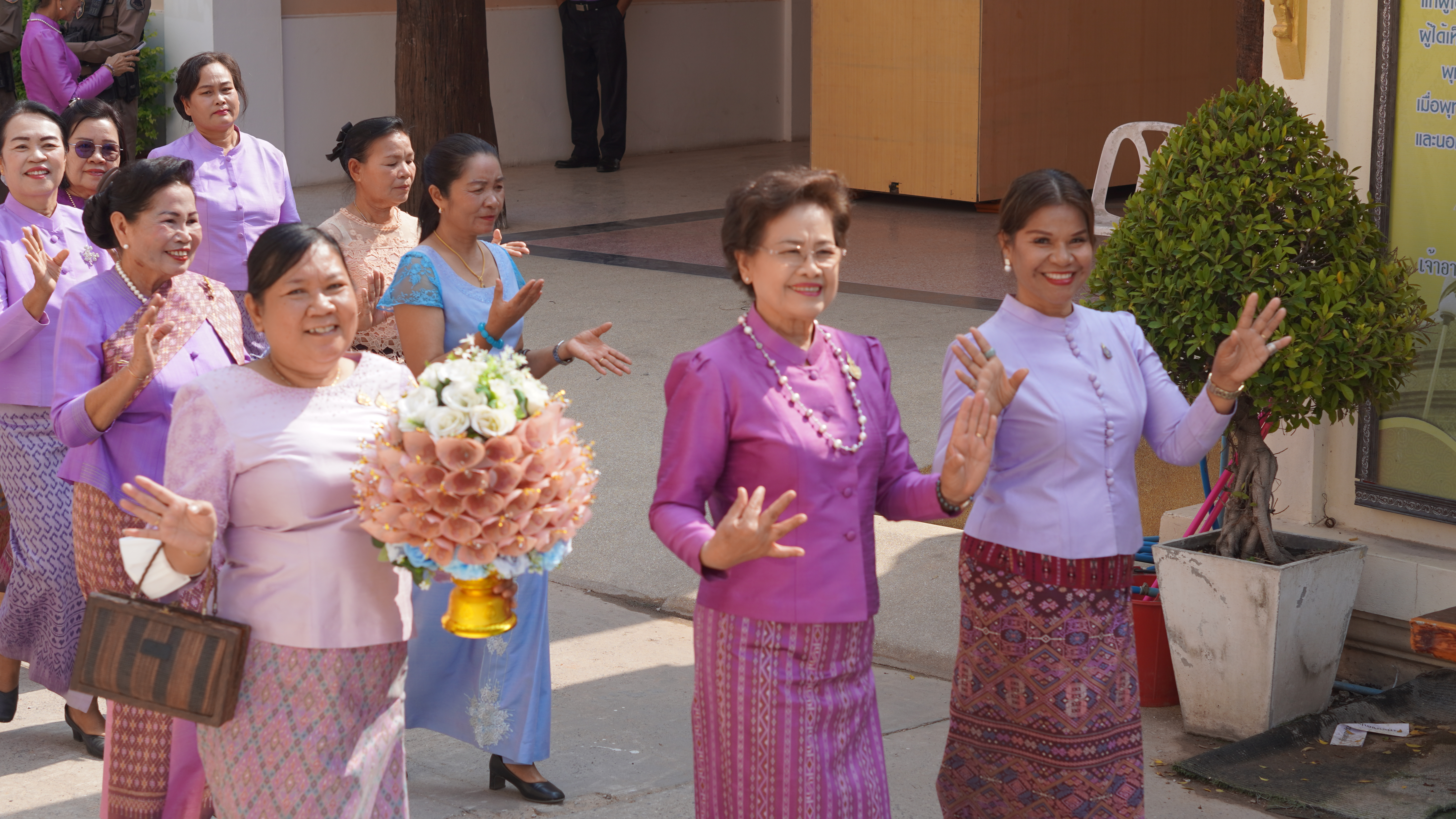จังหวัดขอนแก่น : จัดพิธีทอดผ้าป่าสมทบกองทุนพัฒนาเด็กชนบท ในพระราชูปถัมภ์ สมเด็จพระเทพรัตนราชสุดาฯ สยามบรมราชกุมารี ประจำปี 2568