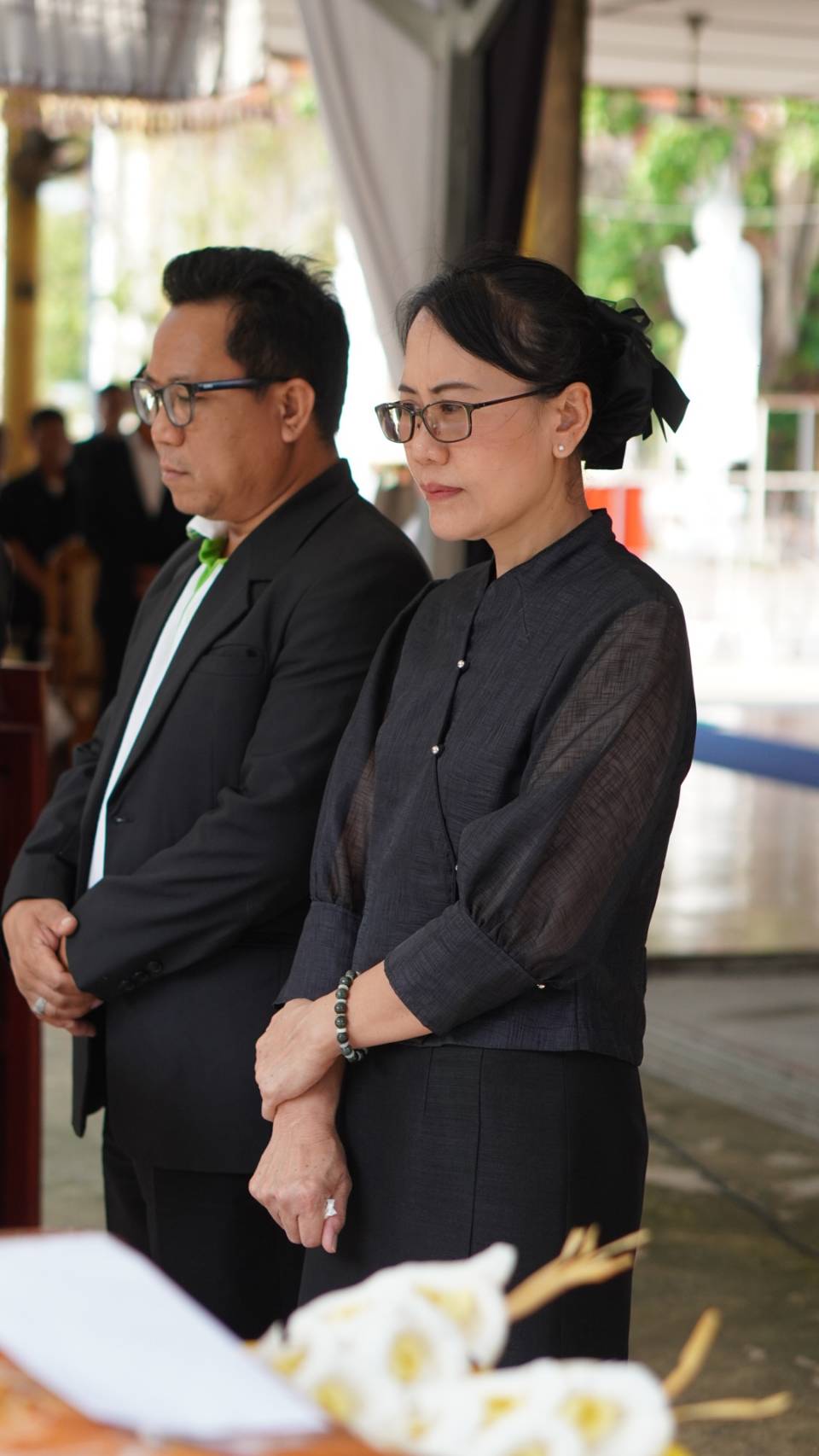 พช.ขอนแก่น : ร่วมงานฌาปนกิจศพ คุณแม่สมจิตร สุนทรพิทักษ์ ของนางสาวกนกอร สุนทรพิทักษ์ นักวิชาการพัฒนาชุมชนอำเภอบ้านฝาง
