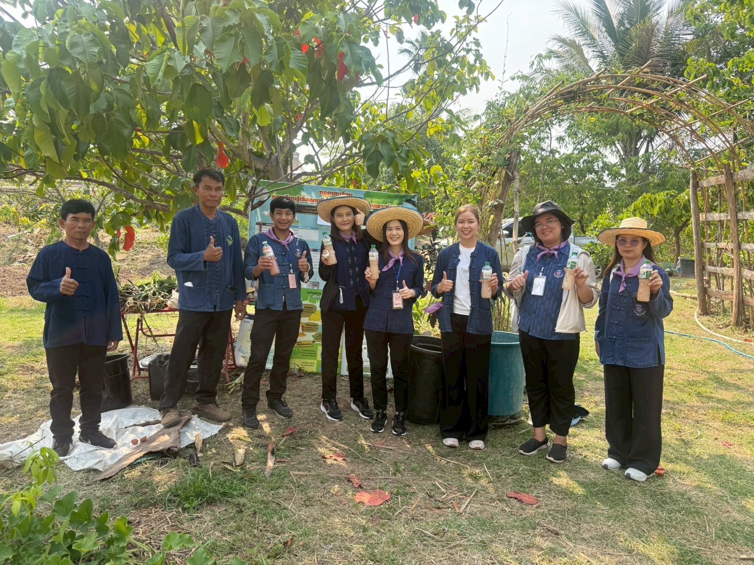 พช.ขอนแก่น : ดำเนินโครงการนวัตกรรมสร้างสรรค์เพื่อชุมชน (7C : Innovation for Smarter CDD Khonkaen) “เติมแฮง แบ่งปัน สานฝัน โคก หนอง นา” กิจกรรม ฝึกอบรมเชิงปฏิบัติการเพิ่มศักยภาพของเจ้าหน้าที่พัฒนาชุมชน “เติมแฮง แบ่งปัน สานฝัน โคก หนอง นา” ณ ศูนย์เรียนรู้เศรษฐกิจพอเพียง บ้านขามป้อม หมู่ 4 ตำบลขัวเรียง อำเภอชุมแพ จังหวัดขอนแก่น (วันที่2)