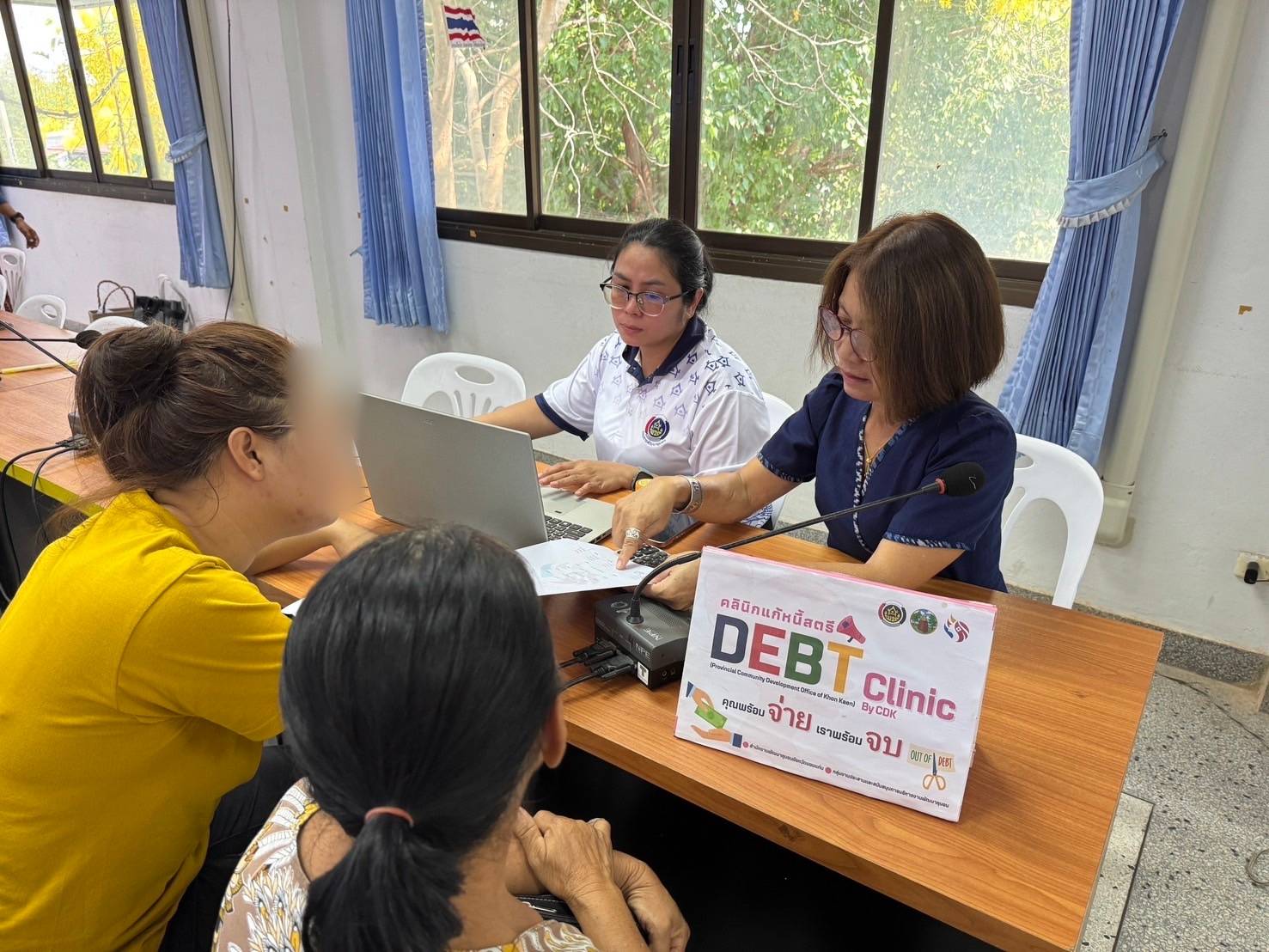 พช.ขอนแก่น : ลงพื้นที่ติดตามและสนับสนุนการดำเนินงาน การบริหารจัดการหนี้ค้างเกินกำหนดชำระ กองทุนพัฒนาบทบาทสตรี (คลินิกแก้หนี้สตรี คุณพร้อมจ่าย เราพร้อมจบ DEBT Clinic By CDK) ณ อำเภอแวงใหญ่และอำเภอชนบท