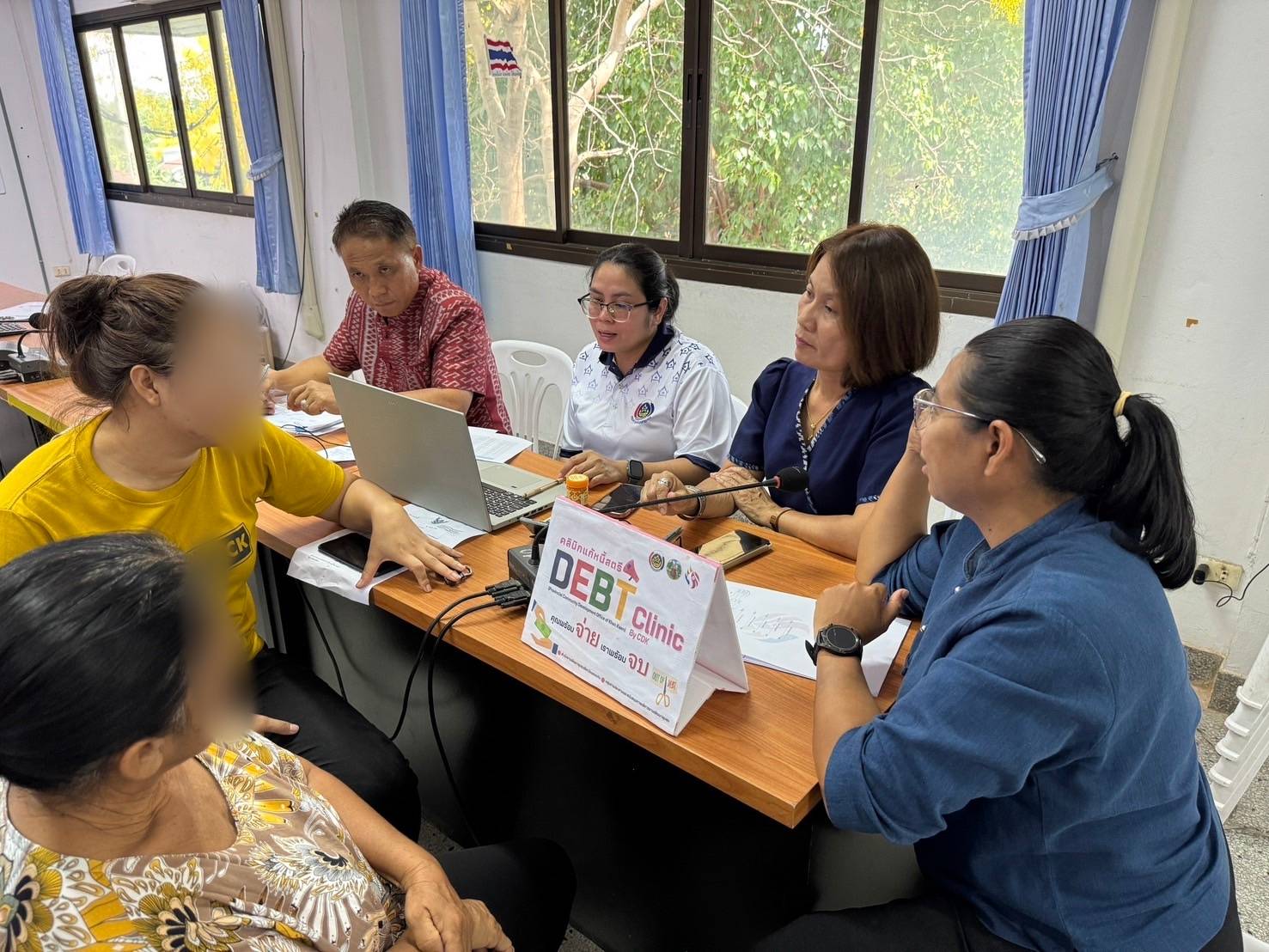พช.ขอนแก่น : ลงพื้นที่ติดตามและสนับสนุนการดำเนินงาน การบริหารจัดการหนี้ค้างเกินกำหนดชำระ กองทุนพัฒนาบทบาทสตรี (คลินิกแก้หนี้สตรี คุณพร้อมจ่าย เราพร้อมจบ DEBT Clinic By CDK) ณ อำเภอแวงใหญ่และอำเภอชนบท