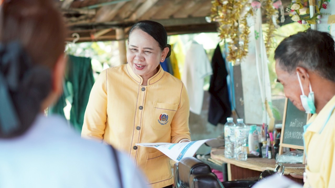 พช.ขอนแก่น : รอง ผู้ว่าฯ ขอนแก่น นำทีม ศจพ.จ. ลงพื้นที่ติดตามการแก้ไขปัญหาความยากจนและเยี่ยมให้กำลังใจครัวเรือนตกเกณฑ์ในมิติต่าง ๆ ในระดับพื้นที่อำเภอมัญจาคีรีและอำเภอโคกโพธิ์ไชย