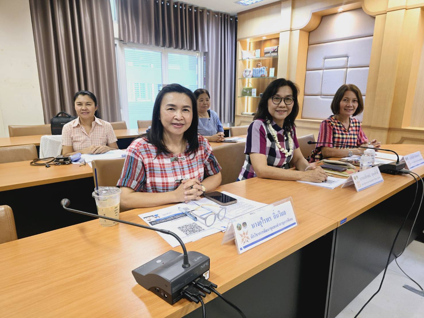 พช.ขอนแก่น : เข้าร่วมประชุมเชิงปฏิบัติการเพิ่มประสิทธิภาพการปฏิบัติงานของตำแหน่งประเภทวิชาการ ระดับชำนาญการพิเศษ (ผู้ปฏิบัติงานที่มีประสบการณ์) ผ่านระบบวิดีทัศน์ทางไกล (Video Conference)