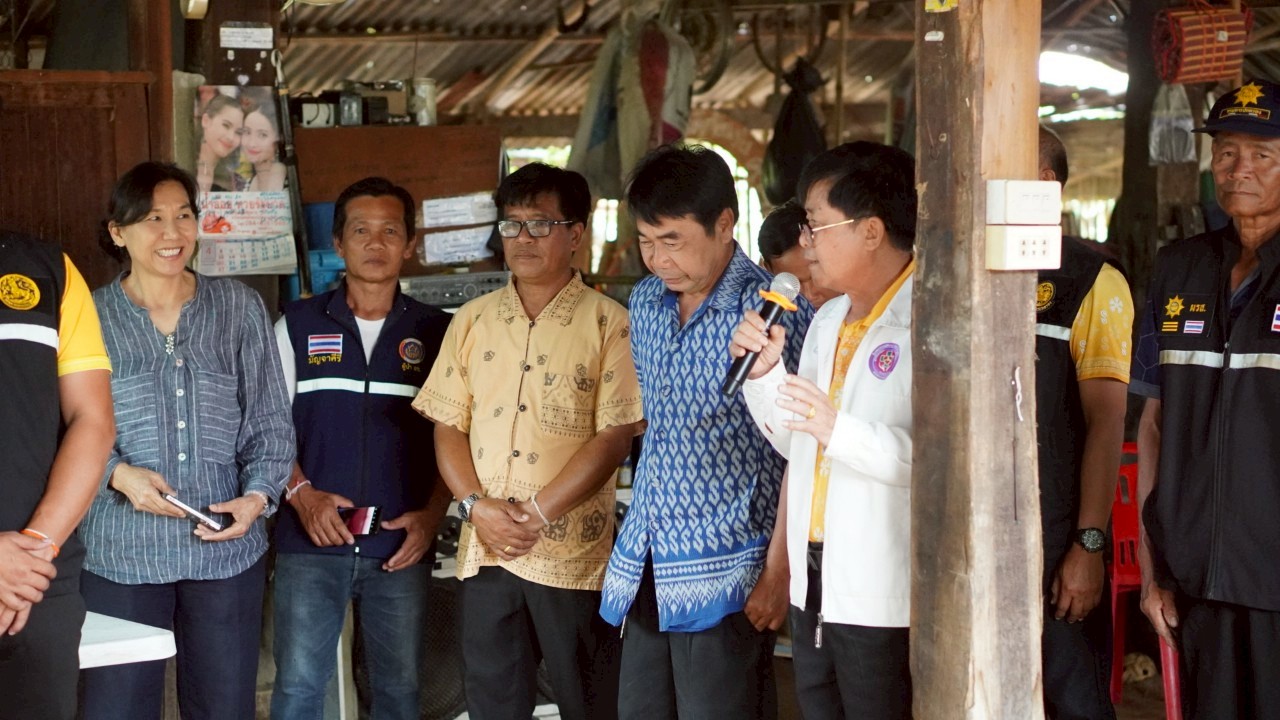 พช.ขอนแก่น : รอง ผู้ว่าฯ ขอนแก่น นำทีม ศจพ.จ. ลงพื้นที่ติดตามการแก้ไขปัญหาความยากจนและเยี่ยมให้กำลังใจครัวเรือนตกเกณฑ์ในมิติต่าง ๆ ในระดับพื้นที่อำเภอมัญจาคีรีและอำเภอโคกโพธิ์ไชย