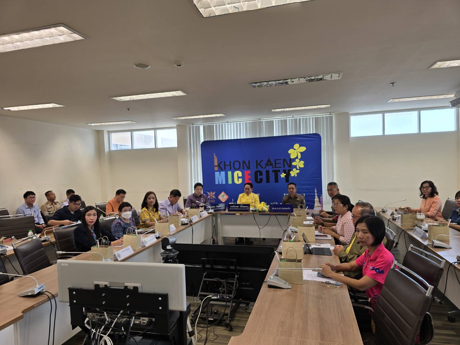 พช.ขอนแก่น : ร่วมประชุมศูนย์ปฏิบัติการติดตามเร่งรัดการบำบัดรักษา ฟื้นฟูสภาพทางสังคม ป้องกันและปราบปรามยาเสพติด (ศปก.ครส.) ครั้งที่ 7/2568
