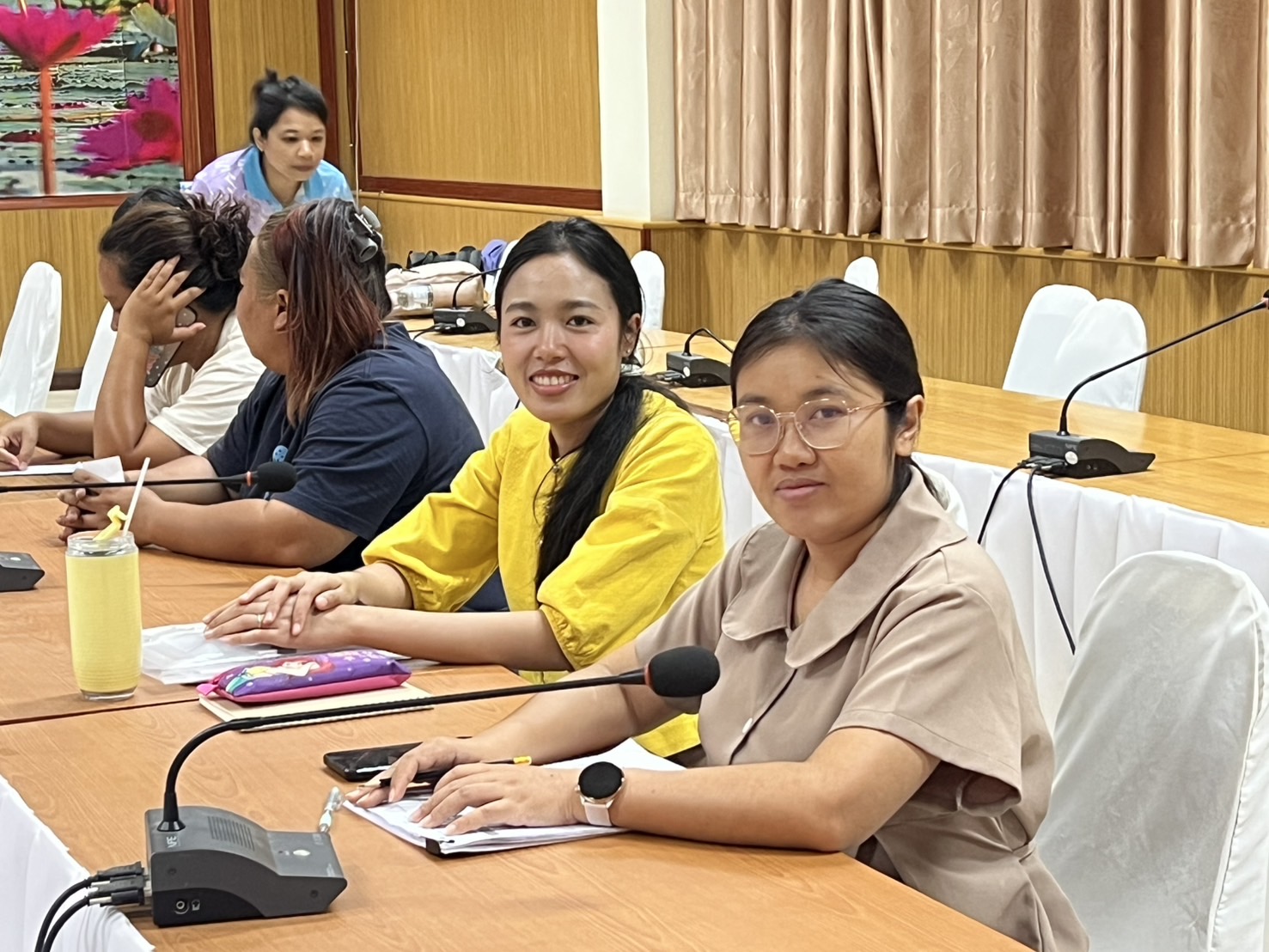 พช.ขอนแก่น : ลงพื้นที่ติดตามและสนับสนุนการดำเนินงาน การบริหารจัดการหนี้ค้างเกินกำหนดชำระ กองทุนพัฒนาบทบาทสตรี (คลินิกแก้หนี้สตรี คุณพร้อมจ่าย เราพร้อมจบ DEBT Clinic By CDK)