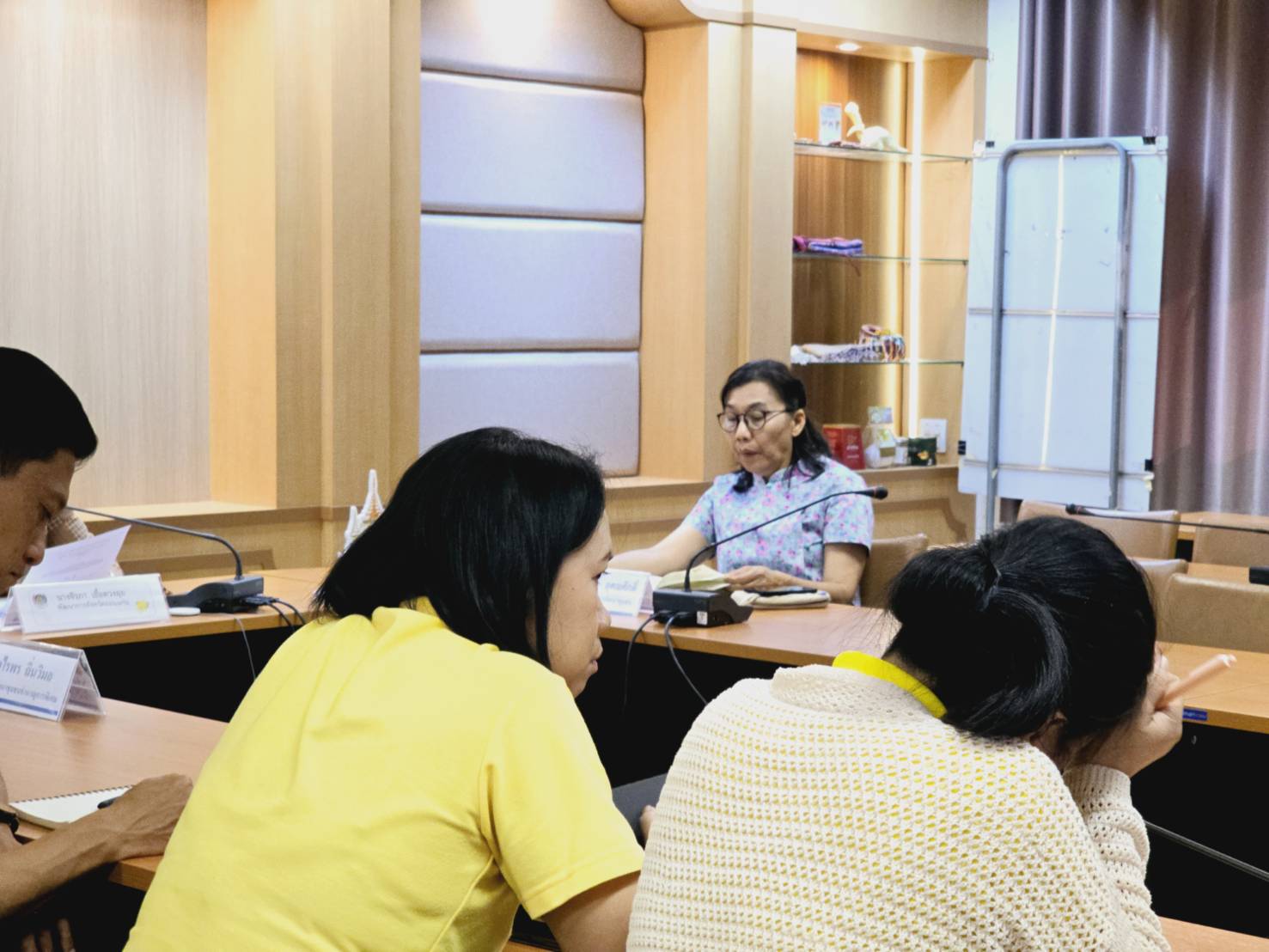 พช.ขอนแก่น : ประชุมเตรียมความพร้อม จัดพิธีมอบแบบลายผ้าพระราชทาน “ผ้าลายสิริราชพัสตราภรณ์” จังหวัดขอนแก่น ที่จะจัดขึ้นในวันที่ 8 เมษายน 2568