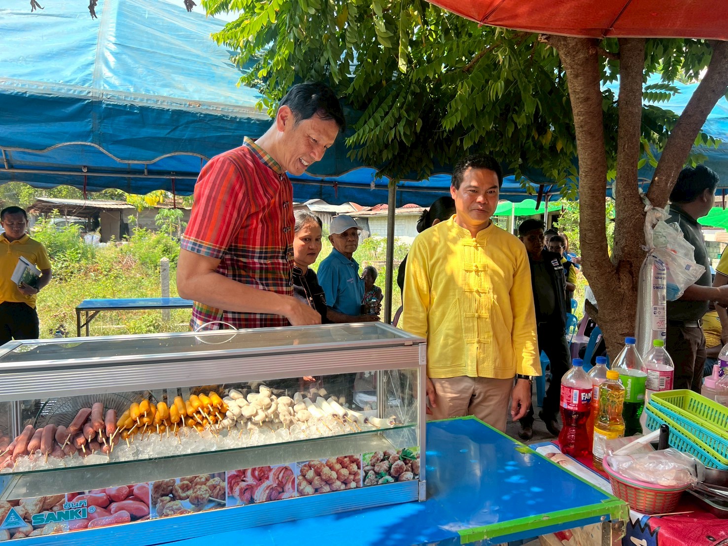 พช.ขอนแก่น : รอง ผู้ว่าฯ ขอนแก่น นำทีม ศจพ.จ. ลงพื้นที่ติดตามการแก้ไขปัญหาความยากจนและเยี่ยมให้กำลังใจครัวเรือนตกเกณฑ์ในมิติต่าง ๆ ในระดับพื้นที่อำเภออุบลรัตน์และอำเภอเมืองขอนแก่น