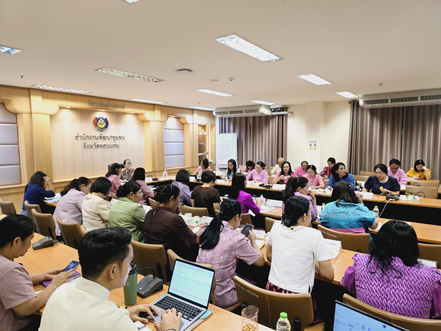 พช.ขอนแก่น : ร่วมการประชุมกรมการพัฒนาชุมชน ครั้งที่ 4/2568 ผ่านระบบวีดิทัศน์ทางไกล (Video Conference)
