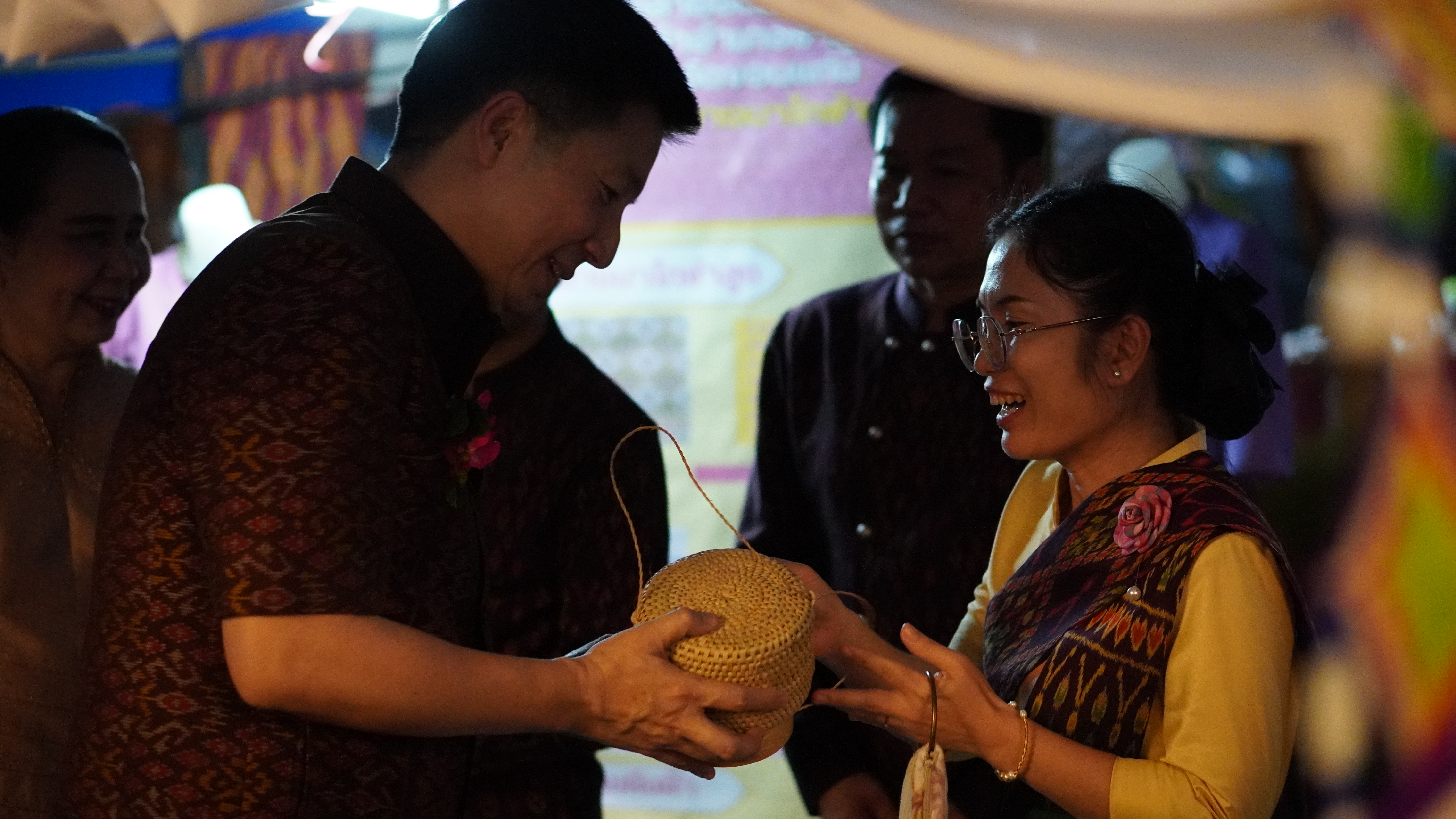 พช.ขอนแก่น : ร่วมงาน “แผ่นดินพระเจ้าใหญ่ รวมใจของดีอำเภอซำสูง” ประจำปี 2568