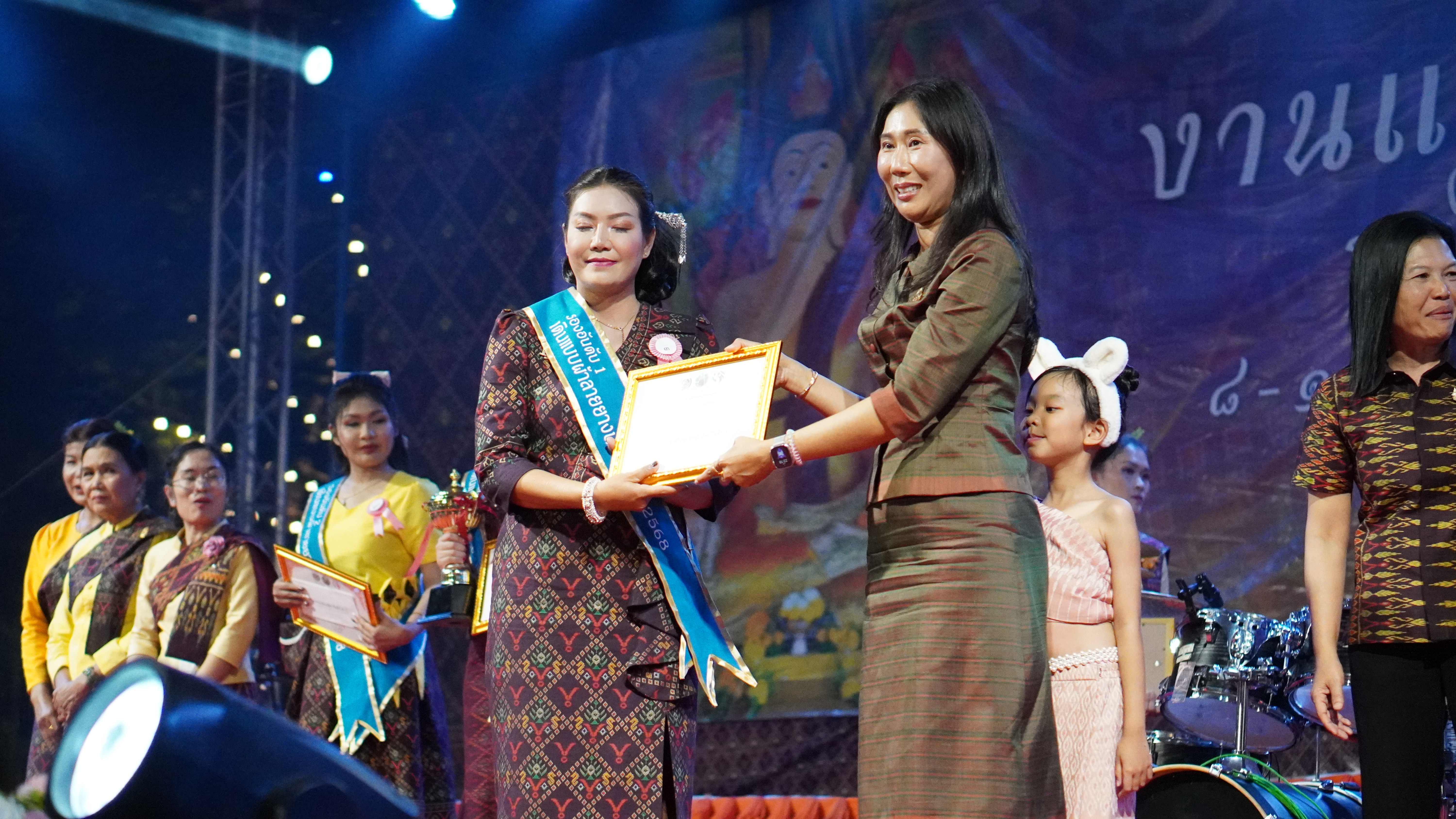 พช.ขอนแก่น : ร่วมงาน “แผ่นดินพระเจ้าใหญ่ รวมใจของดีอำเภอซำสูง” ประจำปี 2568