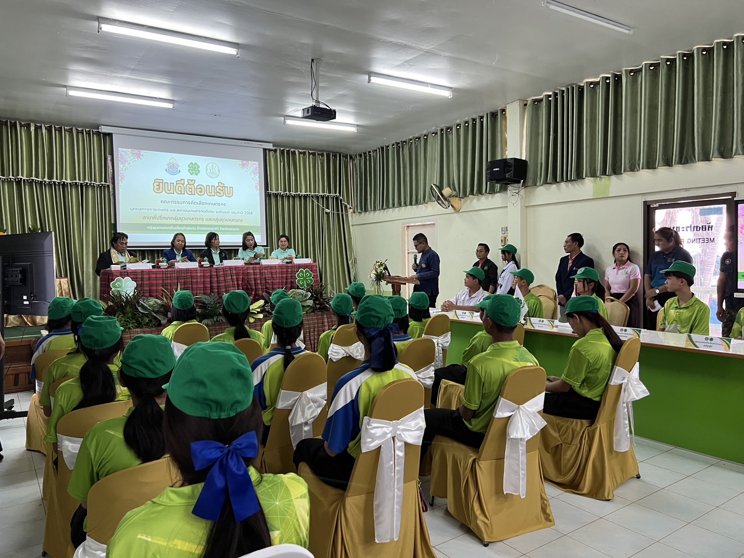 พช.ขอนแก่น : ร่วมต้อนรับคณะกรรมการคัดเลือกเกษตรกรบุคคลทางการเกษตร และสถาบันเกษตรกรดีเด่น ระดับเขต ประจำปี 2568 สาขาที่ปรึกษากลุ่มยุวเกษตรกร และกลุ่มยุวเกษตรกร กลุ่มยุวเกษตรกรโรงเรียบบ้านขนวน อำเภอหนองนาคำ จังหวัดขอนแก่น