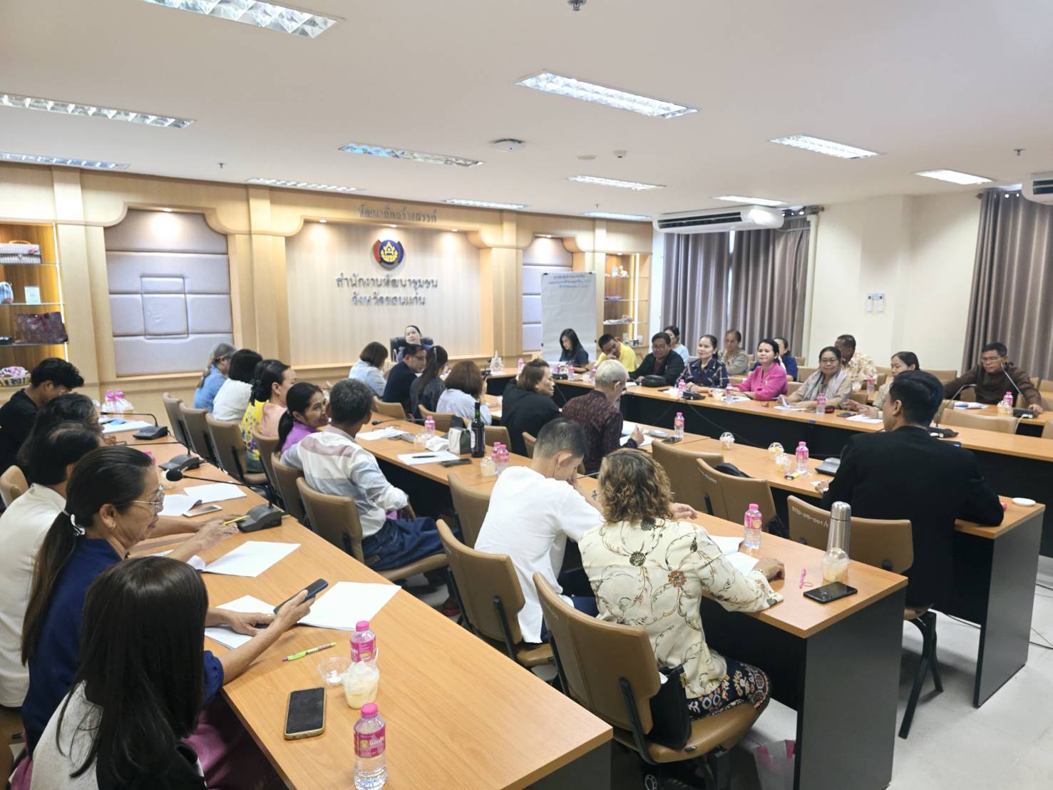 พช.ขอนแก่น : จัดประชุมเครือข่ายกลุ่มอาชีพ และผู้ผลิต ผู้ประกอบการหนึ่งตำบล หนึ่งผลิตภัณฑ์ จังหวัดขอนแก่น ครั้งที่ 1/2568 และคัดเลือก OTOP ร่วมงาน OTOP Midyear 2025