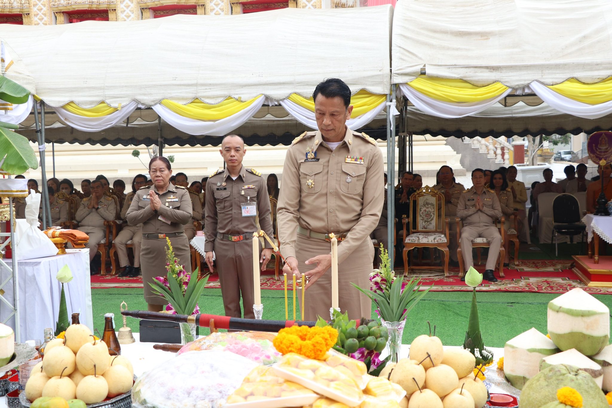 จังหวัดขอนแก่น : จัดพิธีบวงสรวงสิ่งศักดิ์สิทธิ์ในพิธีการศพที่ได้รับพระราชทาน