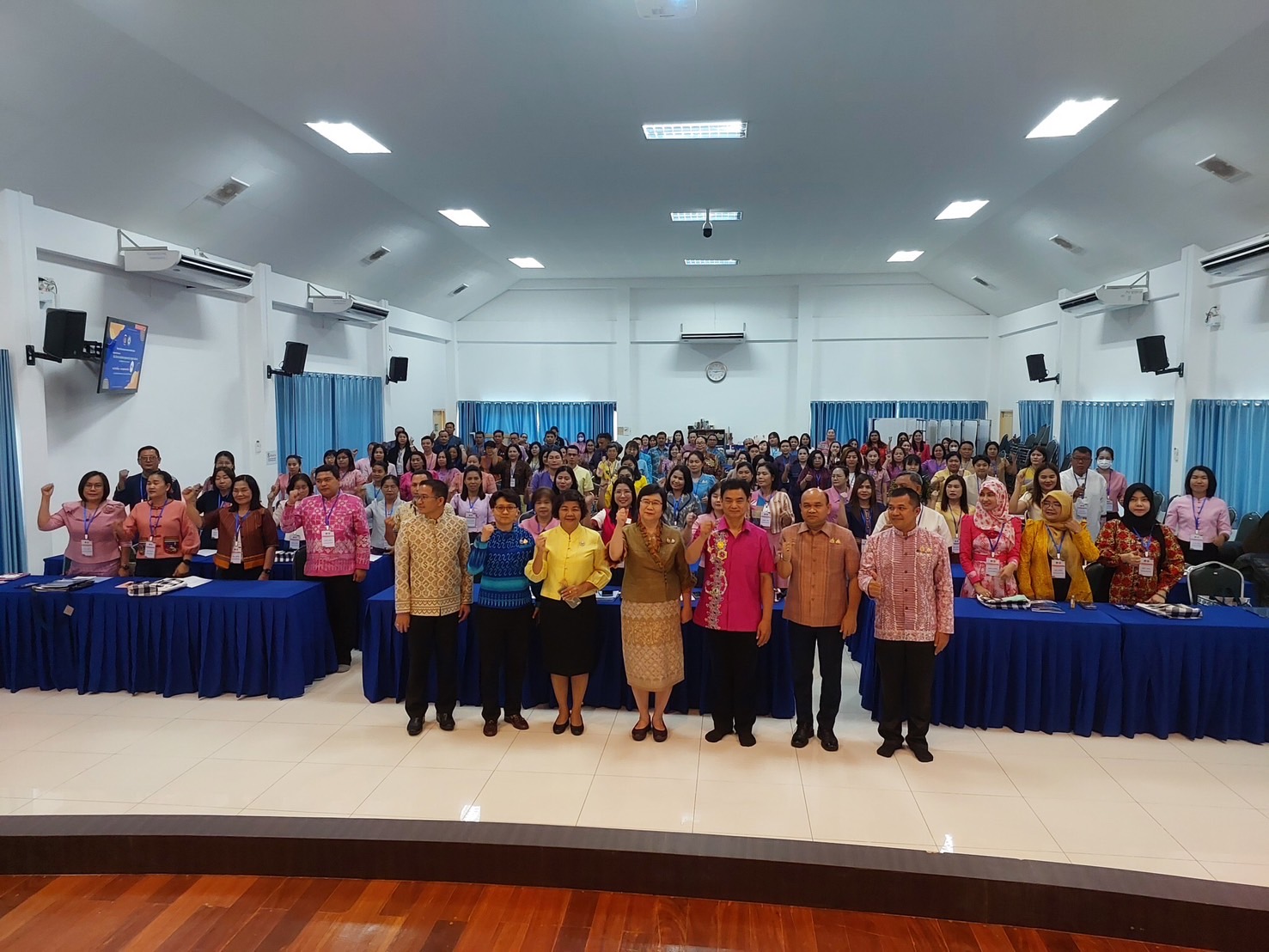 พช.ขอนแก่น : เข้าร่วมโครงการฝึกอบรมบุคลากรกรมการพัฒนาชุมชน หลักสูตรเสริมสมรรถนะ นักวิชาการพัฒนาชุมชนชำนาญการพิเศษ