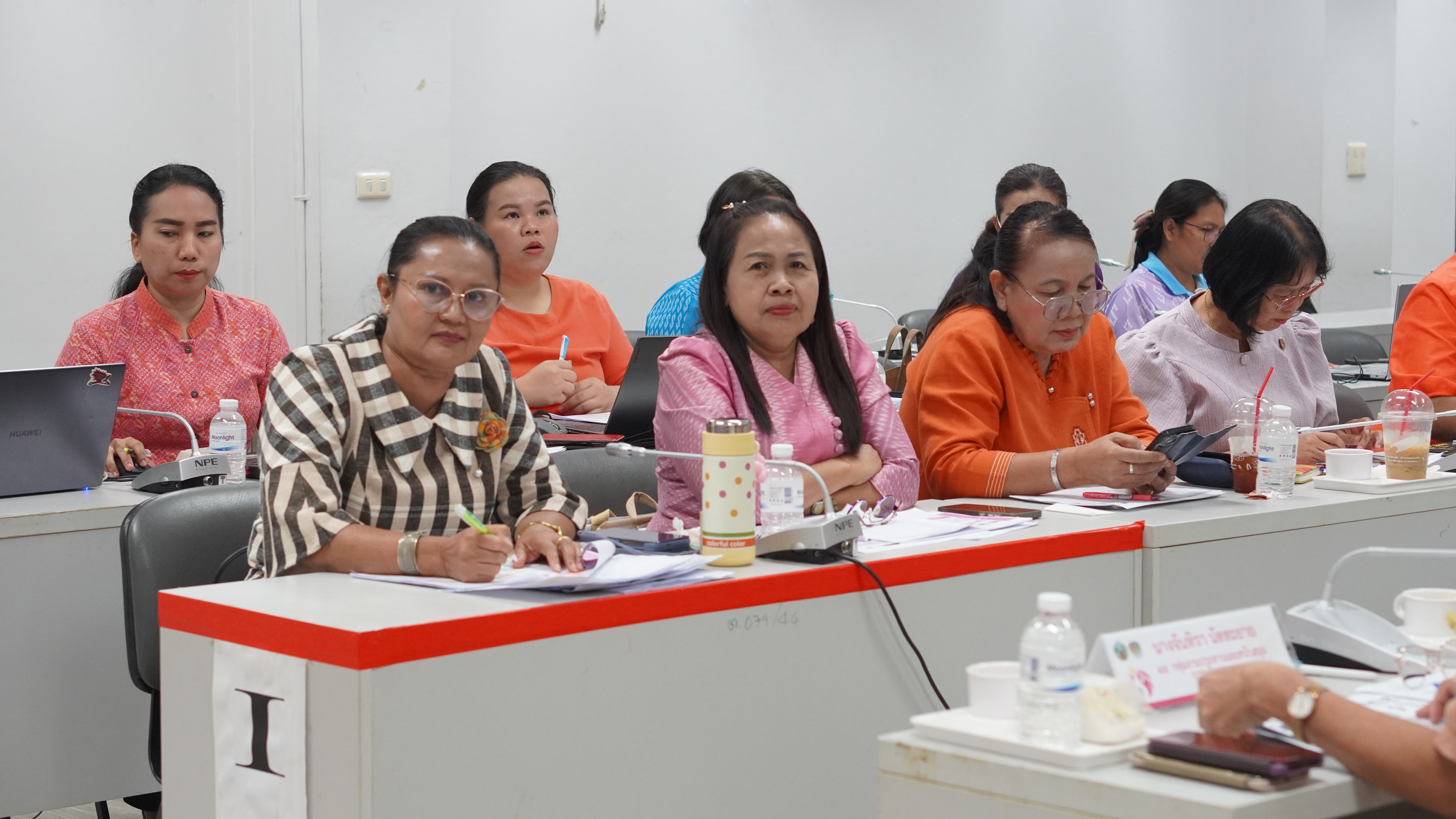 พช.ขอนแก่น : จัดประชุมติดตาม เร่งรัด การบริหารจัดการหนี้ค้างชำระกองทุนพัฒนาบทบาทสตรี คลินิกแก้หนี้สตรี คุณพร้อมจ่าย เราพร้อมจบ DEBT Clinic By CDK ครั้งที่ 1/2568
