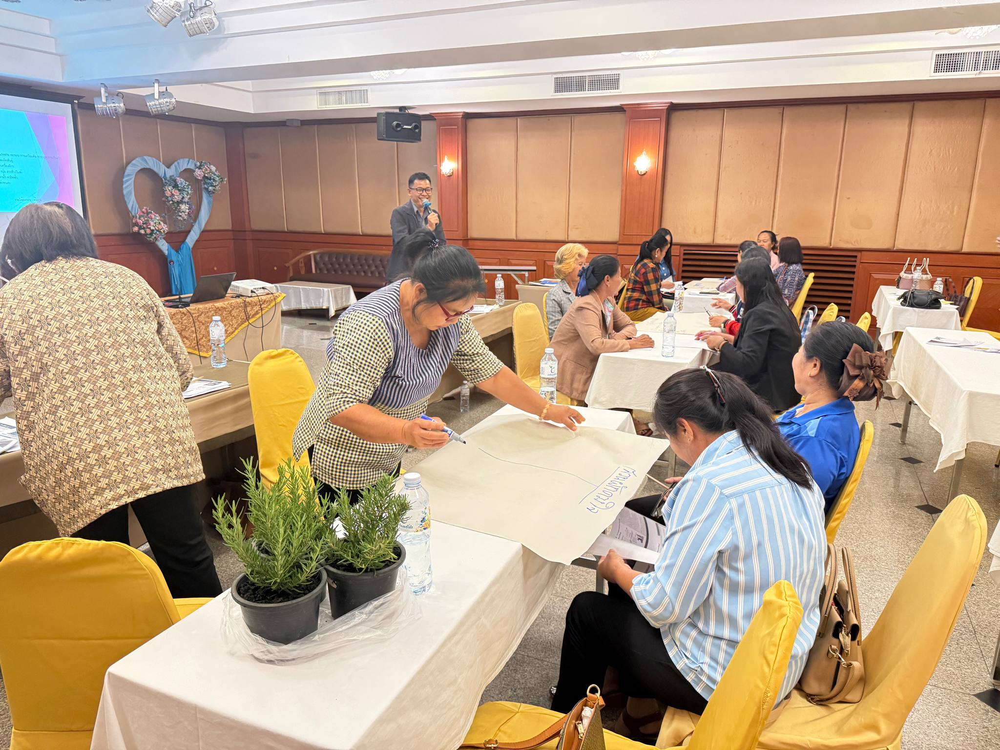 จังหวัดขอนแก่น : ดำเนินโครงการประชุมเชิงปฏิบัติการส่งเสริมการสร้างรายได้จากกิจการอาหารปลอดภัยระดับจังหวัด ประจำปีงบประมาณ พ.ศ. 2568 ระหว่างวันที่ 22 – 23 พฤษภาคม 2568 ณ ห้องอัพทาวน์ โรงแรมขอนแก่นโฮเต็ล ตำบลในเมือง อำเภอเมืองขอนแก่น จังหวัดขอนแก่น
