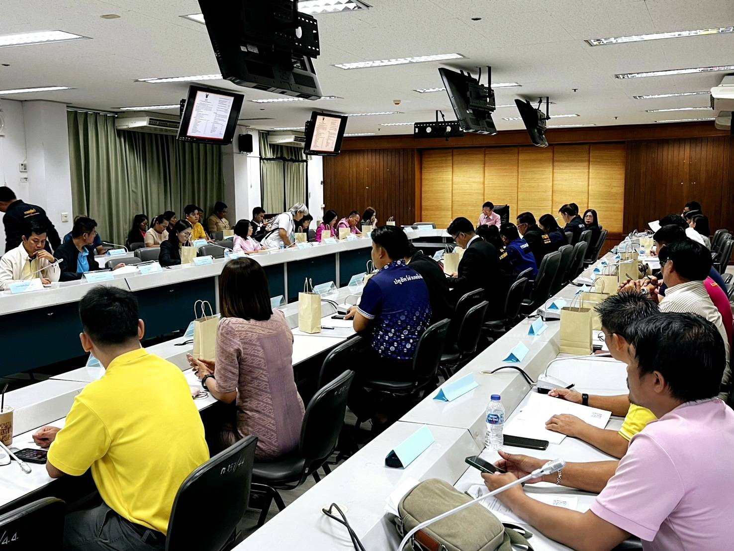 พช.ขอนแก่น: ร่วมประชุมคณะกรรมการควบคุมและกำจัดโรคพิษสุนัขบ้าจังหวัดขอนแก่น