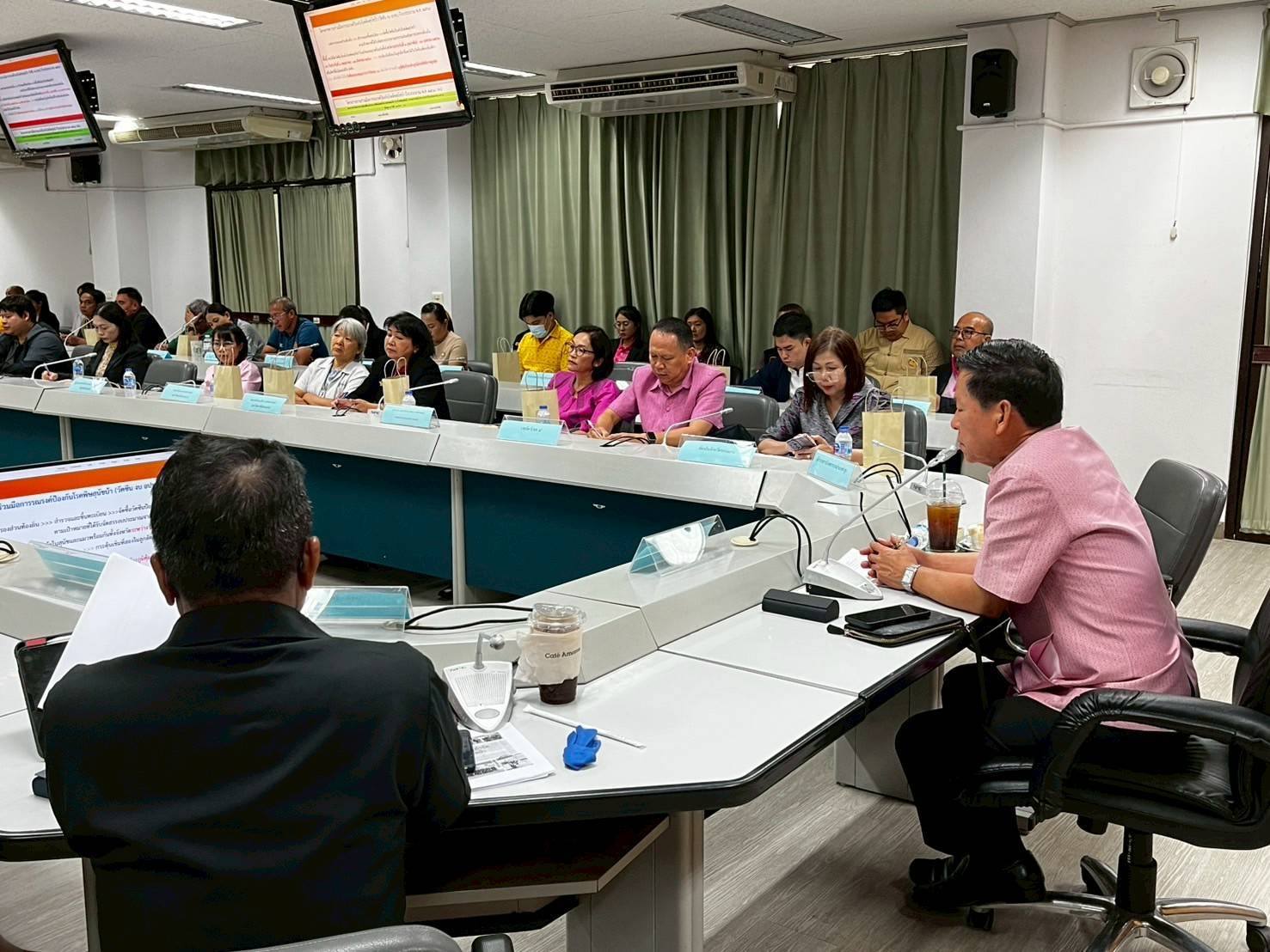 พช.ขอนแก่น: ร่วมประชุมคณะกรรมการควบคุมและกำจัดโรคพิษสุนัขบ้าจังหวัดขอนแก่น