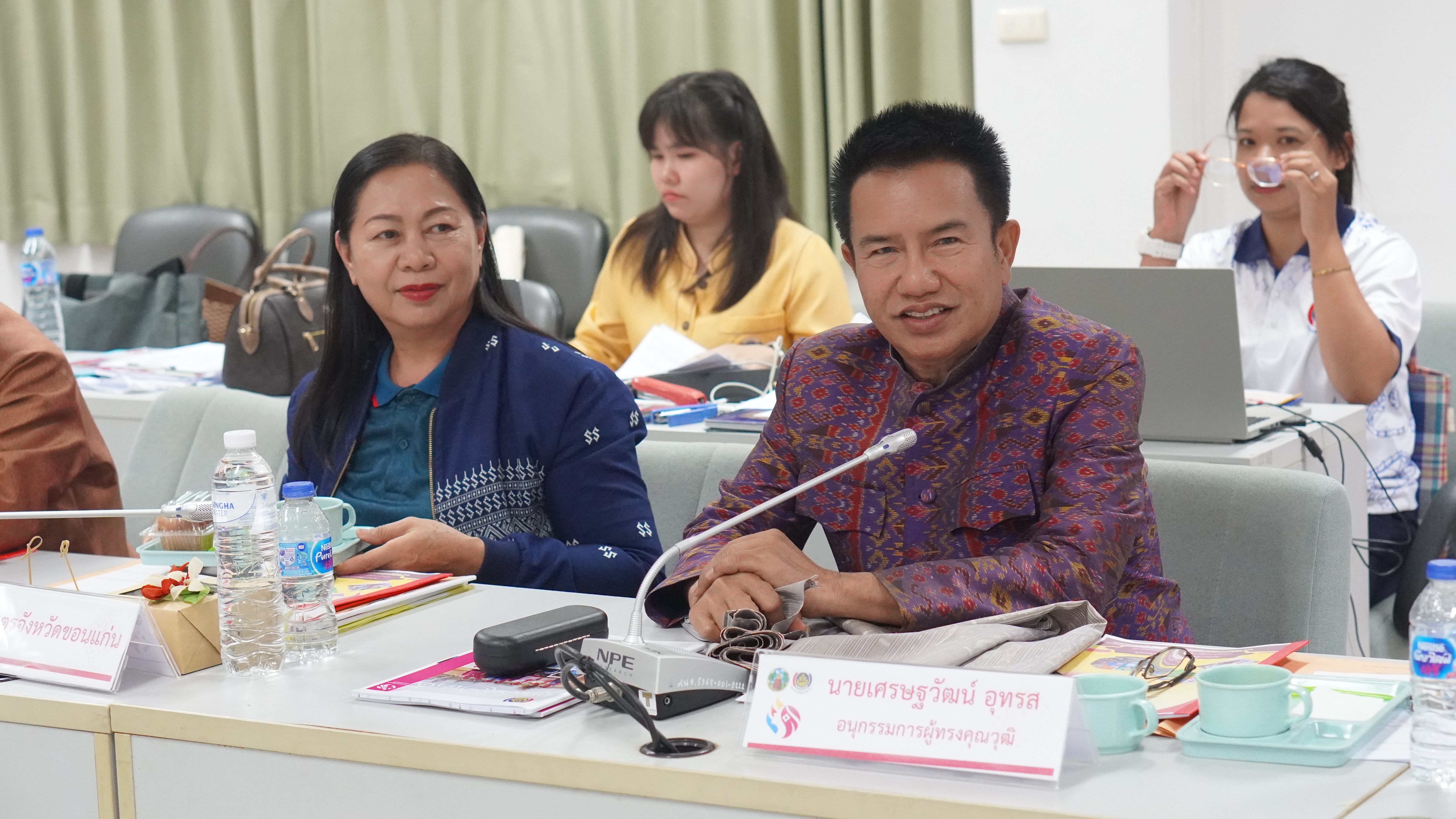 พช.ขอนแก่น : ดำเนินโครงการเชิดชูเกียรติคนกองทุนพัฒนาบทบาทสตรี ประจำปี 2568 กิจกรรมที่ 1 การคัดเลือกคนกองทุนพัฒนาบทบาทสตรีดีเด่น ระดับจังหวัด ผ่านระบบการประชุมทางไกล Cisco WebEx (วันที่3 ประเภท กลุ่มอาชีพสมาชิกกองทุนพัฒนาบทบาทสตรี)