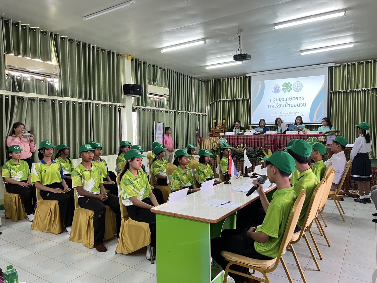 พช.ขอนแก่น : ร่วมต้อนรับคณะกรรมการคัดเลือกเกษตรกรบุคคลทางการเกษตร และสถาบันเกษตรกรดีเด่น ระดับเขต ประจำปี 2568 สาขาที่ปรึกษากลุ่มยุวเกษตรกร และกลุ่มยุวเกษตรกร กลุ่มยุวเกษตรกรโรงเรียบบ้านขนวน อำเภอหนองนาคำ จังหวัดขอนแก่น
