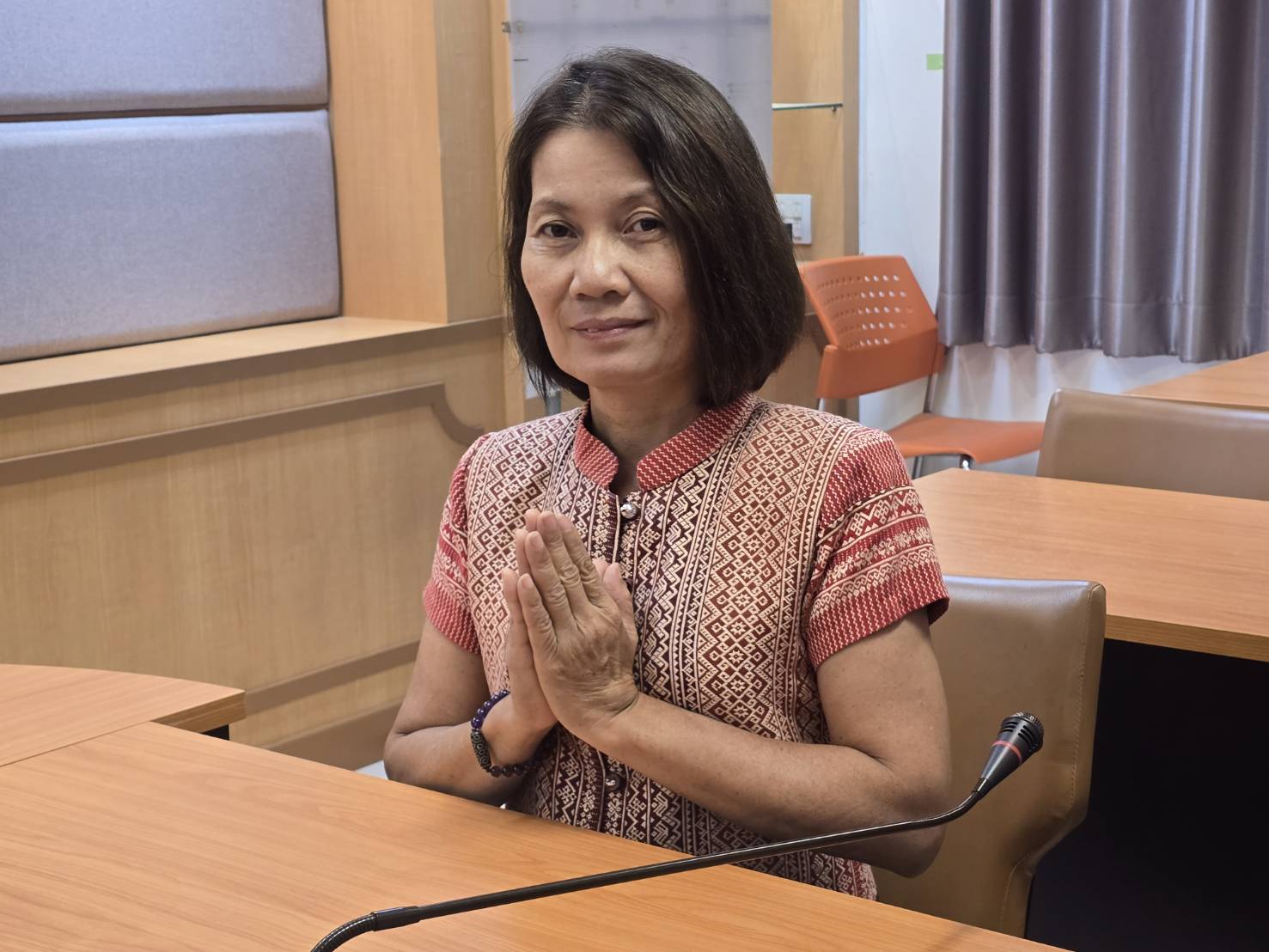 สำนักงานพัฒนาชุมชนจังหวัดขอนแก่นพร้อมทั้งบุคลากรในสังกัด เข้าร่วมพิธีเจริญพระพุทธมนต์ เจริญจิตตภาวนา (ออนไลน์) และร่วมจัดกิจกรรม “รวมพลังสร้างสัปปายะสู่วัดด้วยวิถี 5ส” (Big Cleaning Day) เพื่อเฉลิมพระเกียรติและถวายเป็นพระราชกุศลแด่สมเด็จพระนางเจ้า ฯ พระบรมราชินี เนื่องในโอกาสวันเฉลิมพระชนมพรรษา 3 มิถุนายน 2568