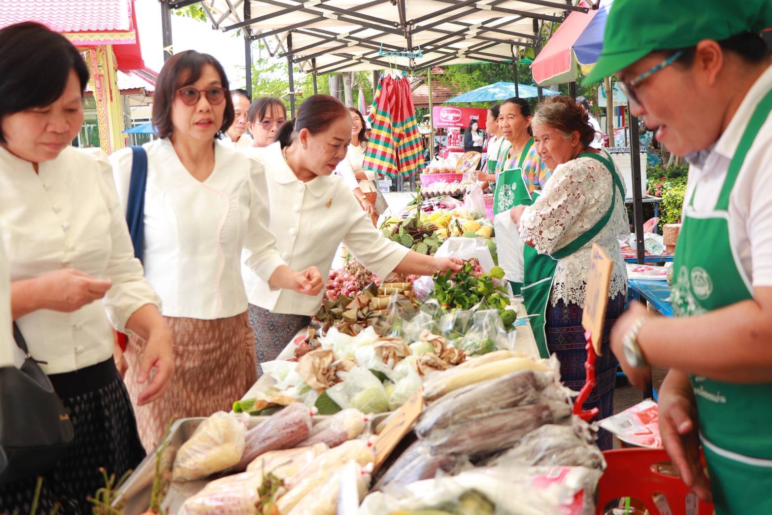 พช.ขอนแก่น : เข้าร่วมโครงการเข้าวัดปฎิบัติธรรมสวนะ ศรัทธาอิ่มบุญ อุดหนุนชุมชน จังหวัดขอนแก่น ประจำปีงบประมาณ พ.ศ. 2568