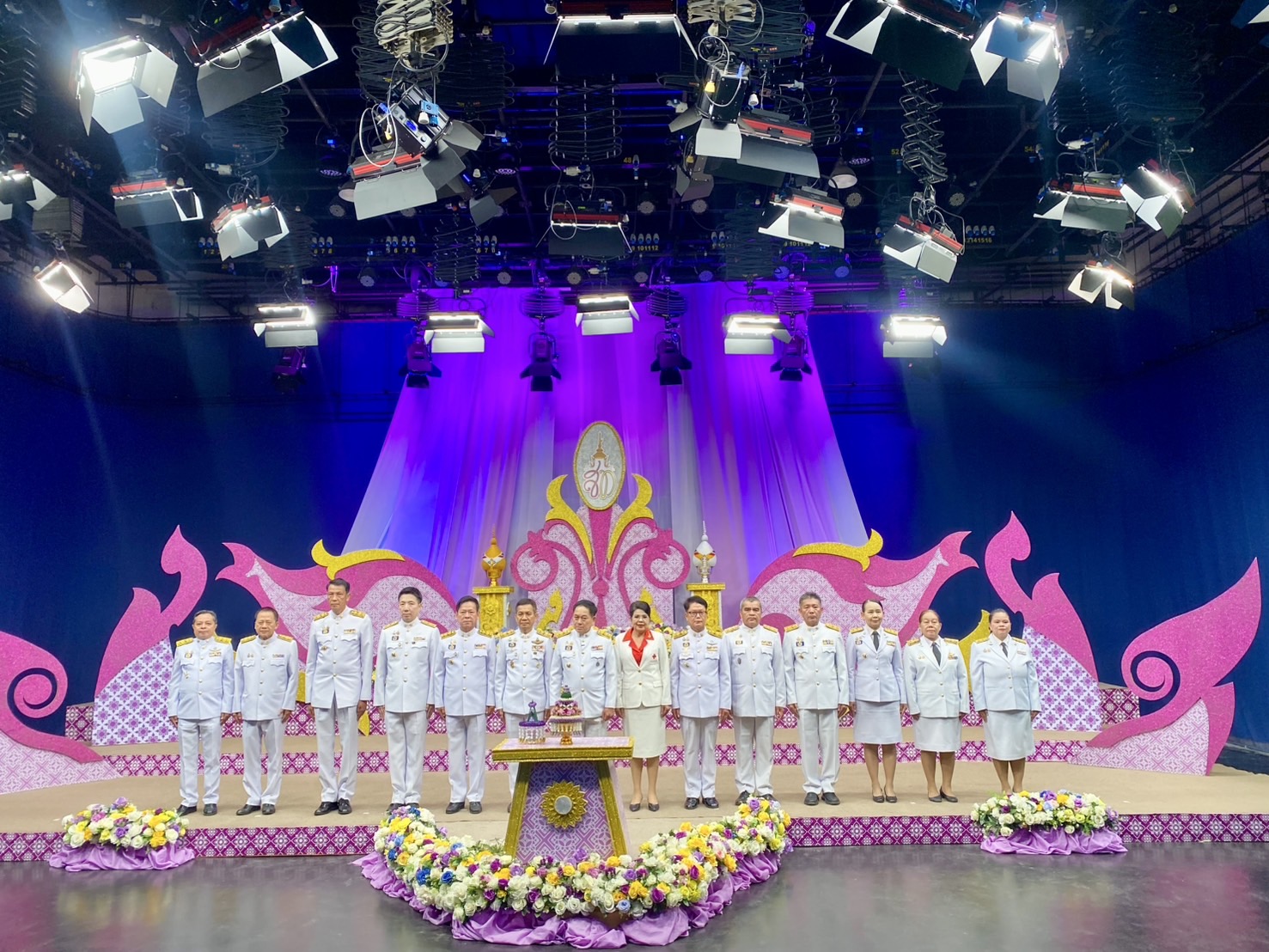 พช.ขอนแก่น : ร่วมบันทึกเทปถวายพระพรชัยมงคล สมเด็จพระนางเจ้าสุทิดา พัชรสุธาพิมลลักษณ พระบรมราชินี เนื่องในโอกาสวันเฉลิม พระชนมพรรษา 3 มิถุนายน 2568 เพื่อแสดงความจงรักภักดีและสำนึกในพระมหากรุณาธิคุณ วันนี้ (23 พฤษภาคม 2568) ณ ส่วนบริหารกิจการโทรทัศน์ ภาคตะวันออกเฉียงเหนือ จังหวัดขอนแก่น สำนักงานประชาสัมพันธ์ที่ 1 ขอนแก่น