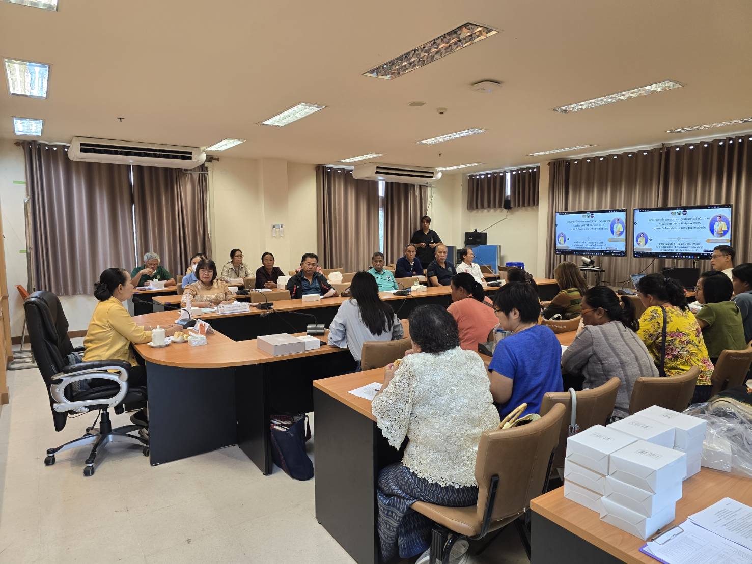 พช.ขอนแก่น : จัดประชุมชี้แจงแนวทางปฏิบัติในการเข้าร่วมงานการจัดงาน OTOP Midyear 2025