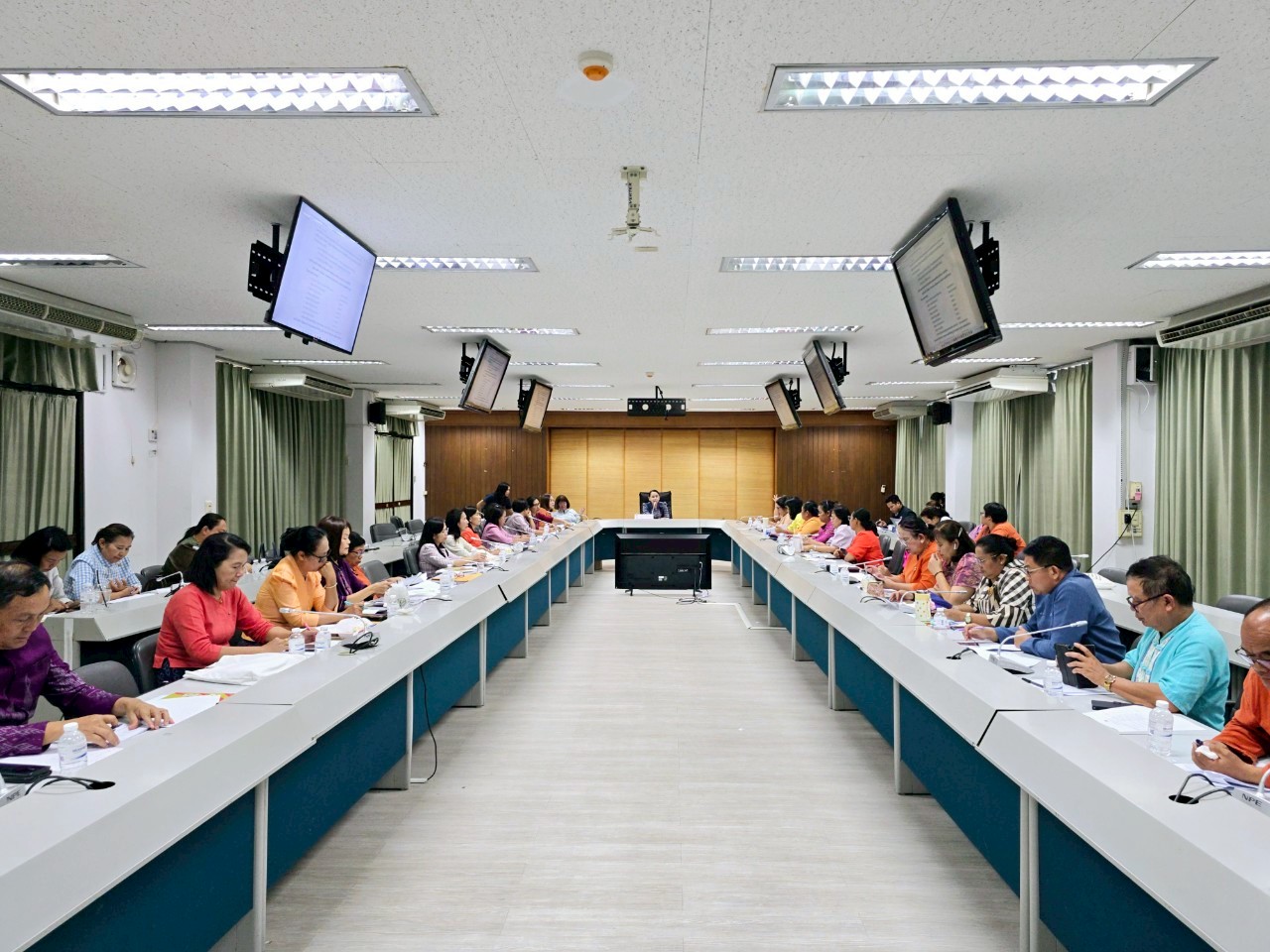 พช.ขอนแก่น : จัดประชุมคณะทำงานพิจารณากลั่นกรองกิจกรรมพัฒนาชุมชนดีเด่น ระดับอำเภอ ครั้งที่ 1/2568