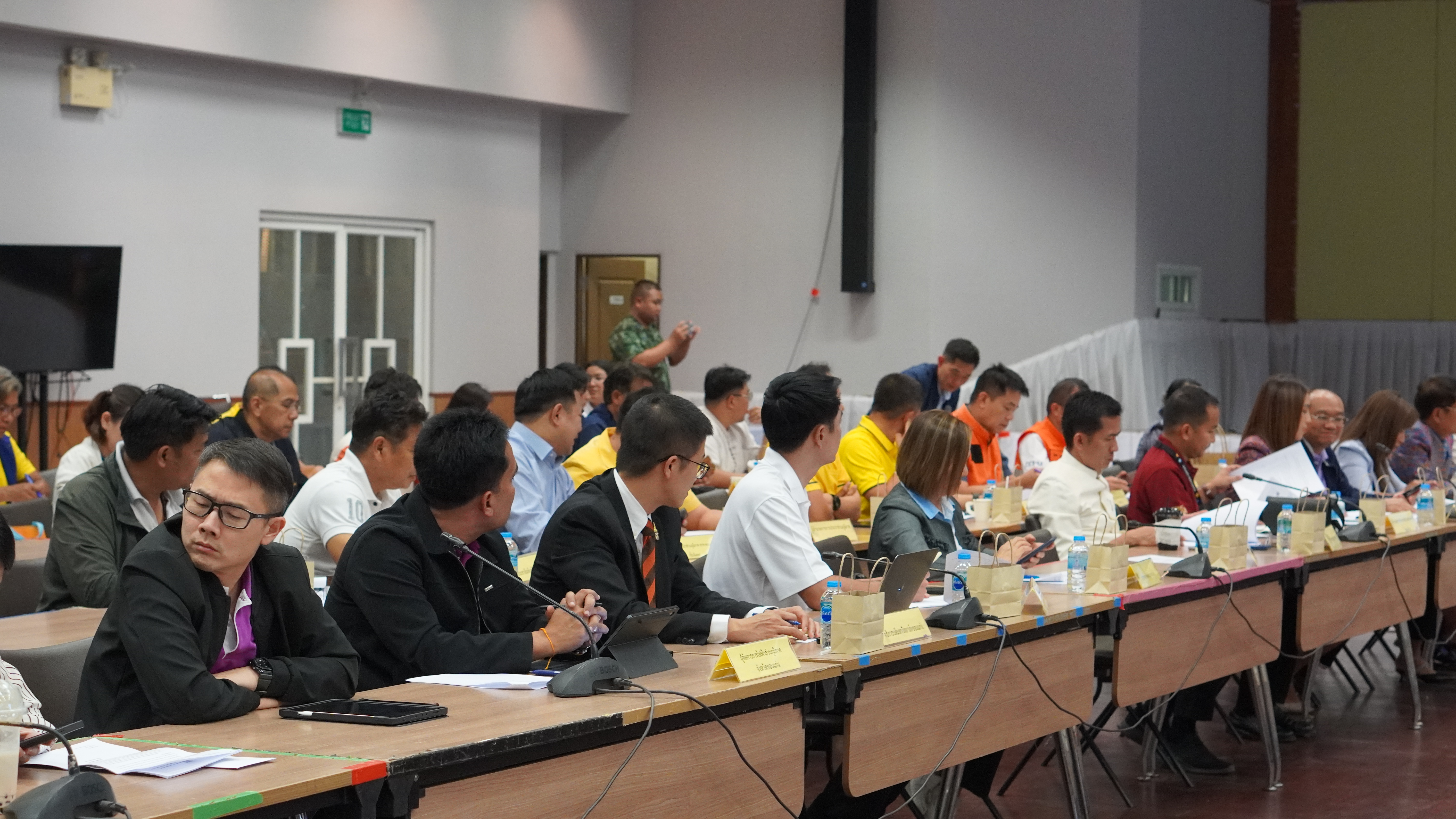 จังหวัดขอนแก่น : ประชุมเตรียมการถวายความปลอดภัยแด่ สมเด็จพระกนิษฐาธิราชเจ้า กรมสมเด็จพระเทพรัตนราชสุดาฯ สยามบรมราชกุมารี เสด็จแทนพระองค์ไปในการพระราชทานปริญญาบัตรแก่ผู้สำเร็จการศึกษาจากมหาวิทยาลัยมหาสารคาม