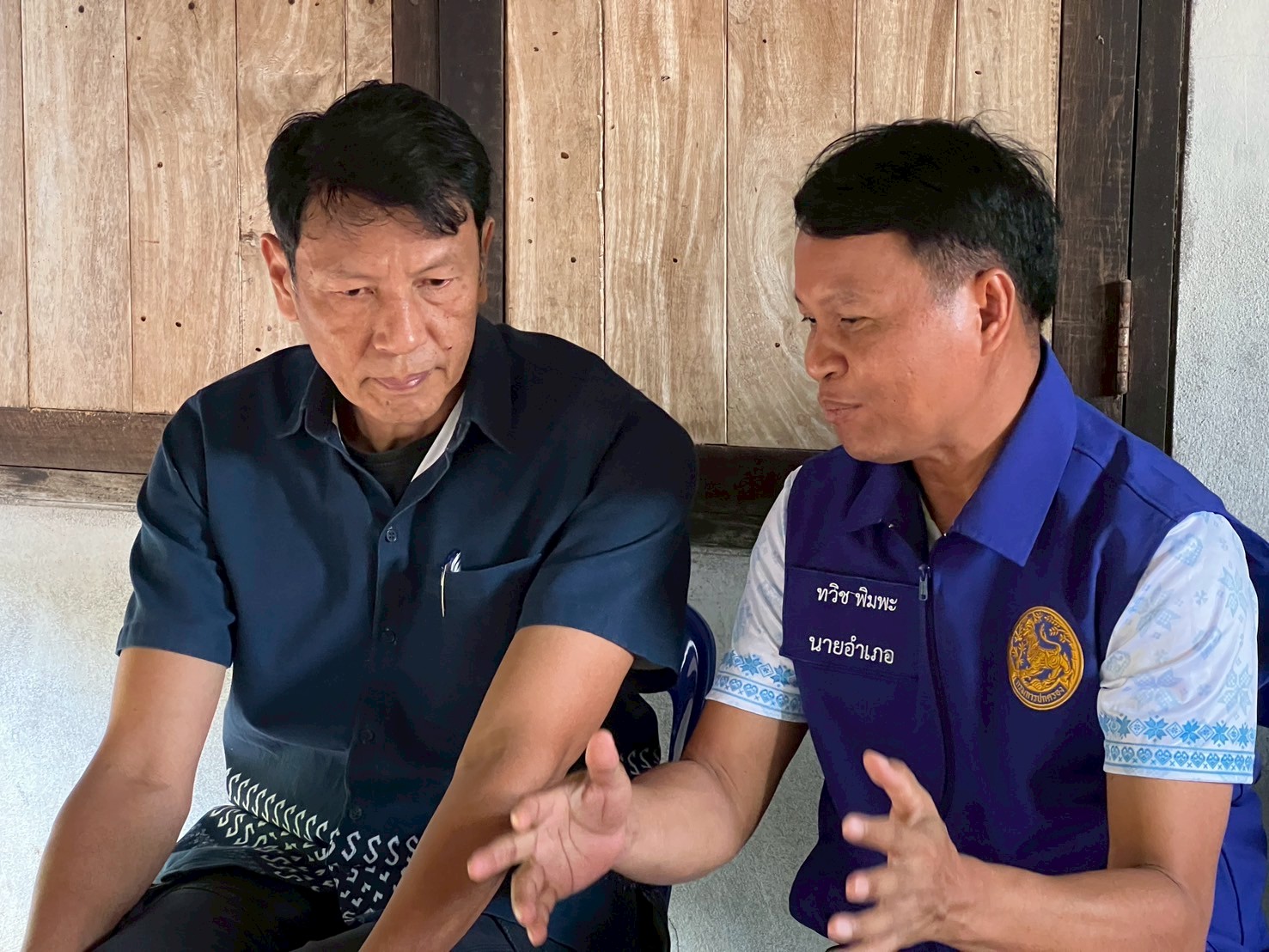พช.ขอนแก่น : รอง ผู้ว่าฯ ขอนแก่น นำทีม ศจพ.จ. ลงพื้นที่ติดตามการแก้ไขปัญหาความยากจนและเยี่ยมให้กำลังใจครัวเรือนตกเกณฑ์ในมิติต่าง ๆ ในระดับพื้นที่อำเภอภบ้านฝางและอำเภอหนองเรือ