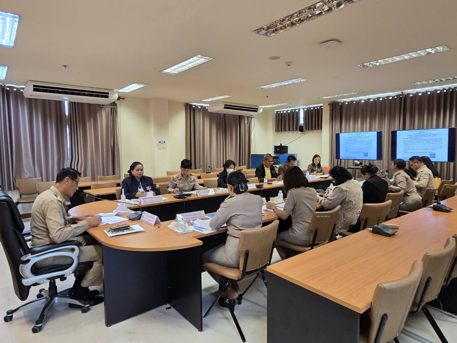 จังหวัดขอนแก่น : ประชุมคณะอนุกรรมการบริหารกองทุนพัฒนาบทบาทสตรีจังหวัด (อกส.จ.) จังหวัดขอนแก่น ครั้งที่ 6/2568