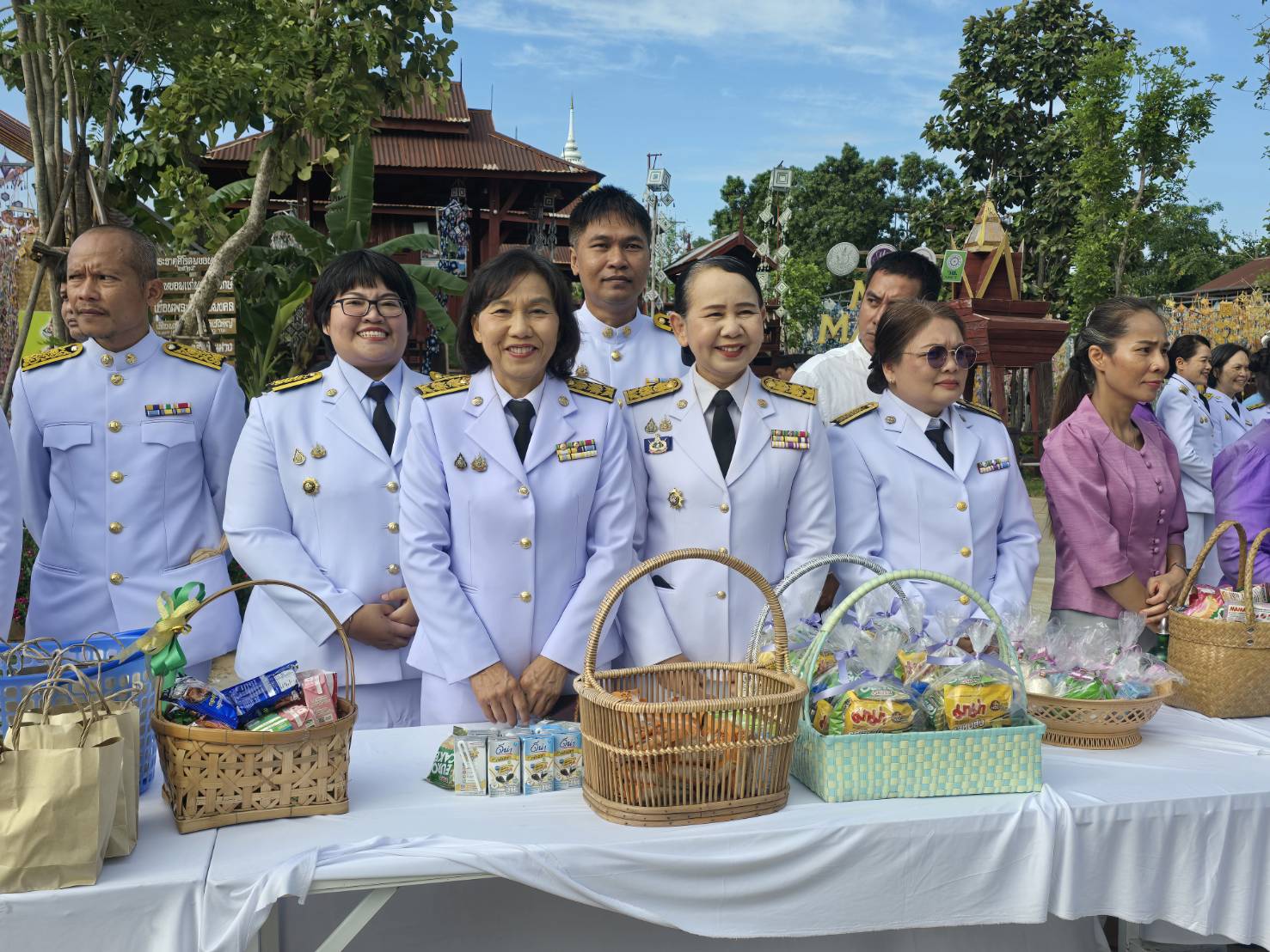 จังหวัดขอนแก่น : จัดพิธีทำบุญตักบาตรถวายพระราชกุศล เนื่องในโอกาสวันเฉลิมพระชนมพรรษา สมเด็จพระนางเจ้า ฯ พระบรมราชินี 3 มิถุนายน 2568