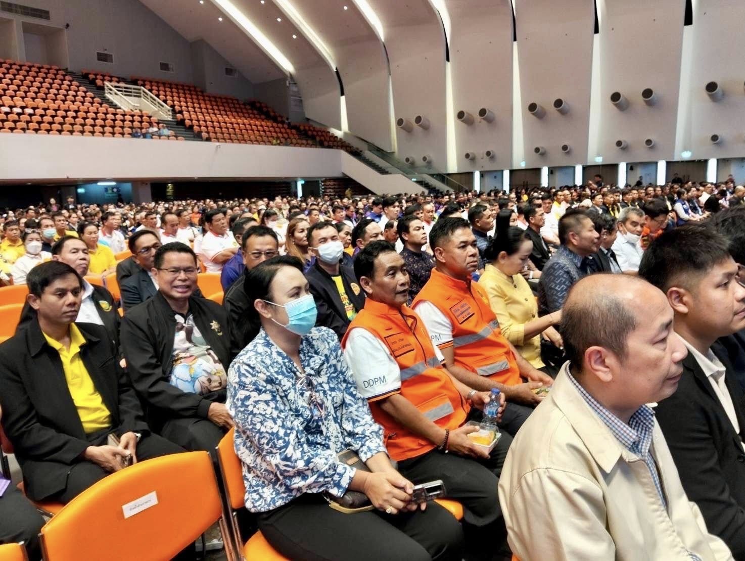 พช.ขอนแก่น : ร่วมต้อบรับ รมช.มหาดไทย ประชุมเพิ่มประสิทธิภาพการเฝ้าระวังและแจ้งเตือนสาธารณภัยในพื้นที่จังหวัดขอนแก่น