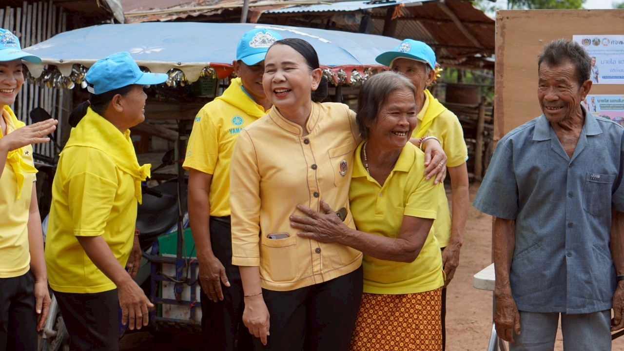 พช.ขอนแก่น : รอง ผู้ว่าฯ ขอนแก่น นำทีม ศจพ.จ. ลงพื้นที่ติดตามการแก้ไขปัญหาความยากจนในระดับพื้นที่ และเยี่ยมให้กำลังใจครัวเรือนตกเกณฑ์ในมิติต่าง ๆ ณ พื้นที่ ณ อำเภอเปือยน้อย และอำเภอหนองสองห้อง