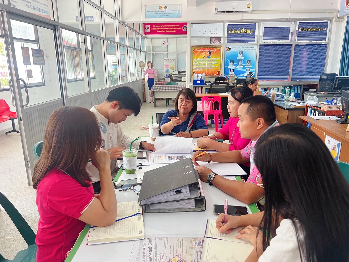 พช.ขอนแก่น : ลงพื้นที่ประเมินผลการดำเนินงาน “สำนักงานพัฒนาชุมชนอำเภอใสสะอาด ประจำปี 2568” ณ อำเภอเวียงเก่า อำเภอภูเวียง และอำเภอหนองนาคำ