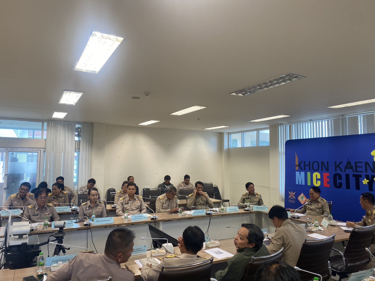 พช.ขอนแก่น : ร่วมประชุมขับเคลื่อนนโยบายของรัฐบาลและภารกิจสำคัญของกระทรวงมหาดไทย “สานงานต่อ ก่องานใหม่”