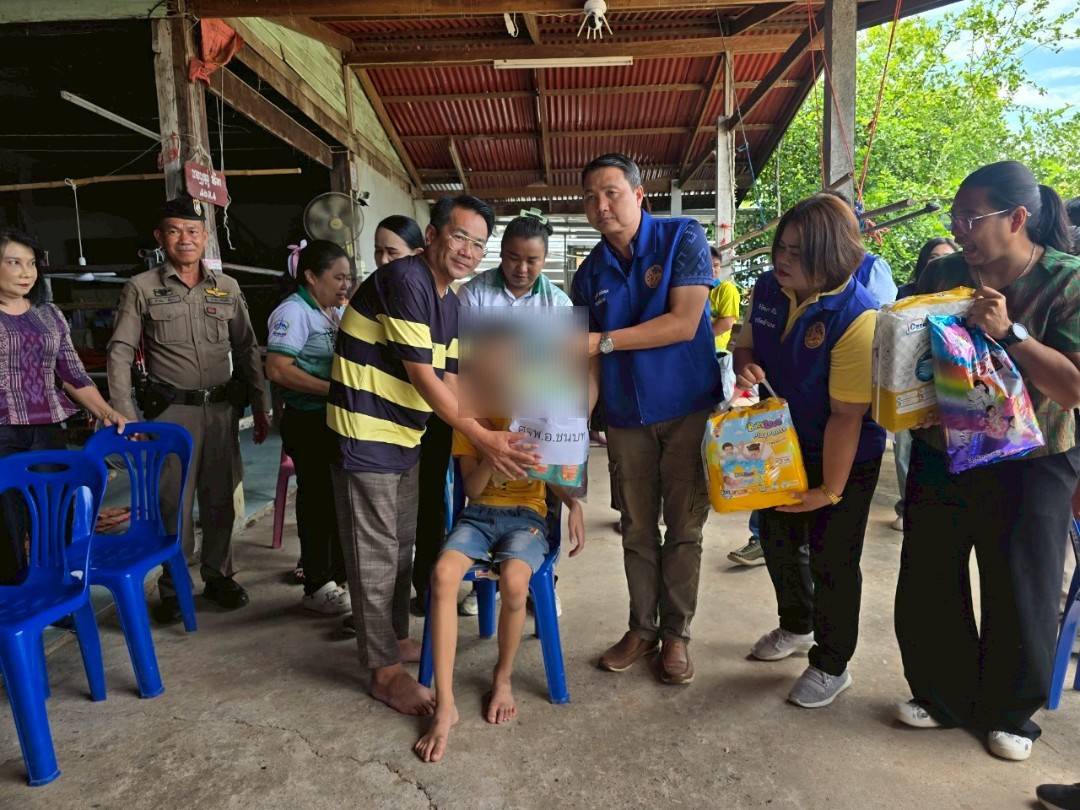 พช.ขอนแก่น : รอง ผู้ว่าฯ ขอนแก่น นำทีม ศจพ.จ. ลงพื้นที่ติดตามการแก้ไขปัญหาความยากจนในระดับพื้นที่ และเยี่ยมให้กำลังใจครัวเรือนตกเกณฑ์ในมิติต่าง ๆ ณ พื้นที่ อำเภอบ้านไผ่และอำเภอชนบท