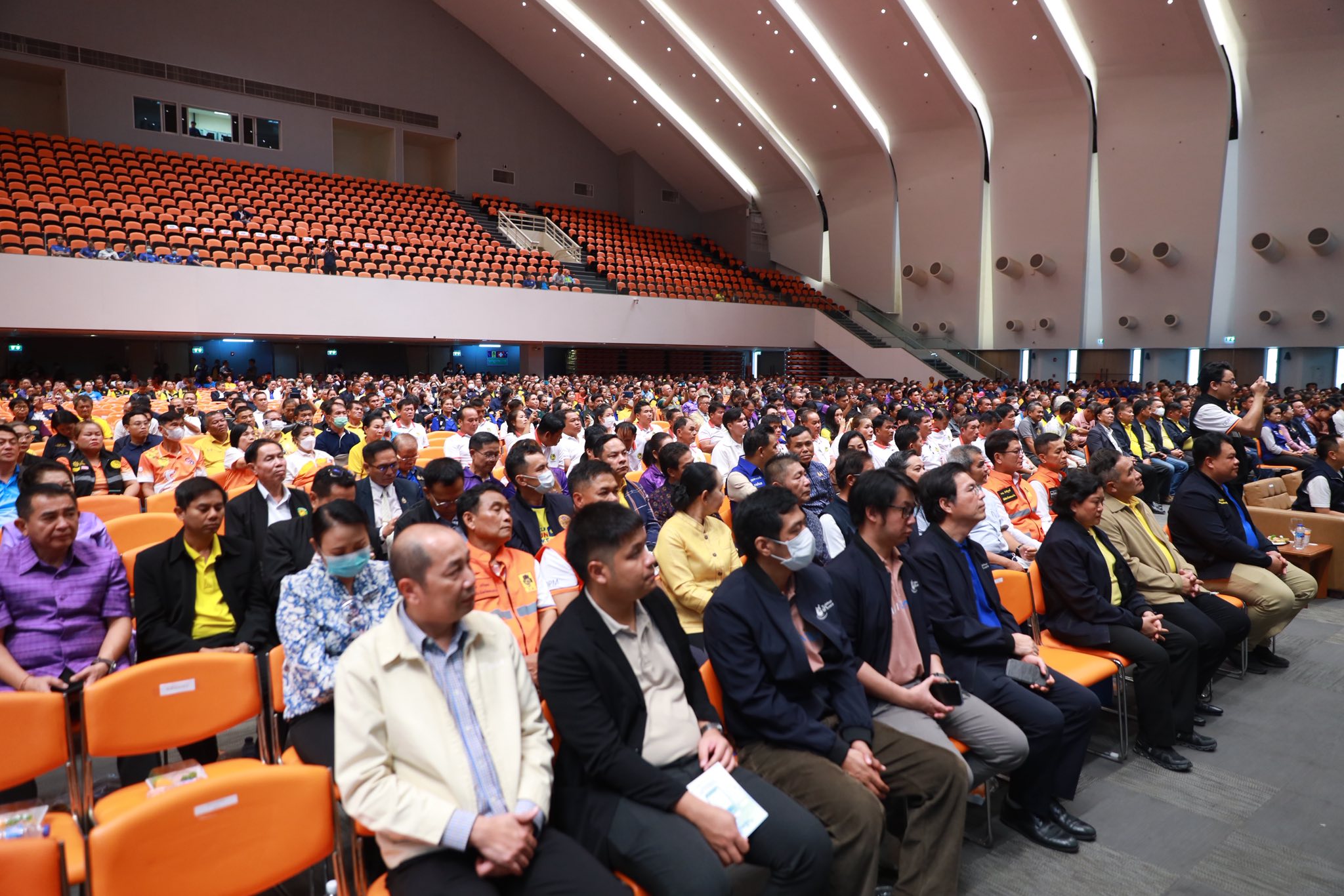 พช.ขอนแก่น : ร่วมต้อบรับ รมช.มหาดไทย ประชุมเพิ่มประสิทธิภาพการเฝ้าระวังและแจ้งเตือนสาธารณภัยในพื้นที่จังหวัดขอนแก่น