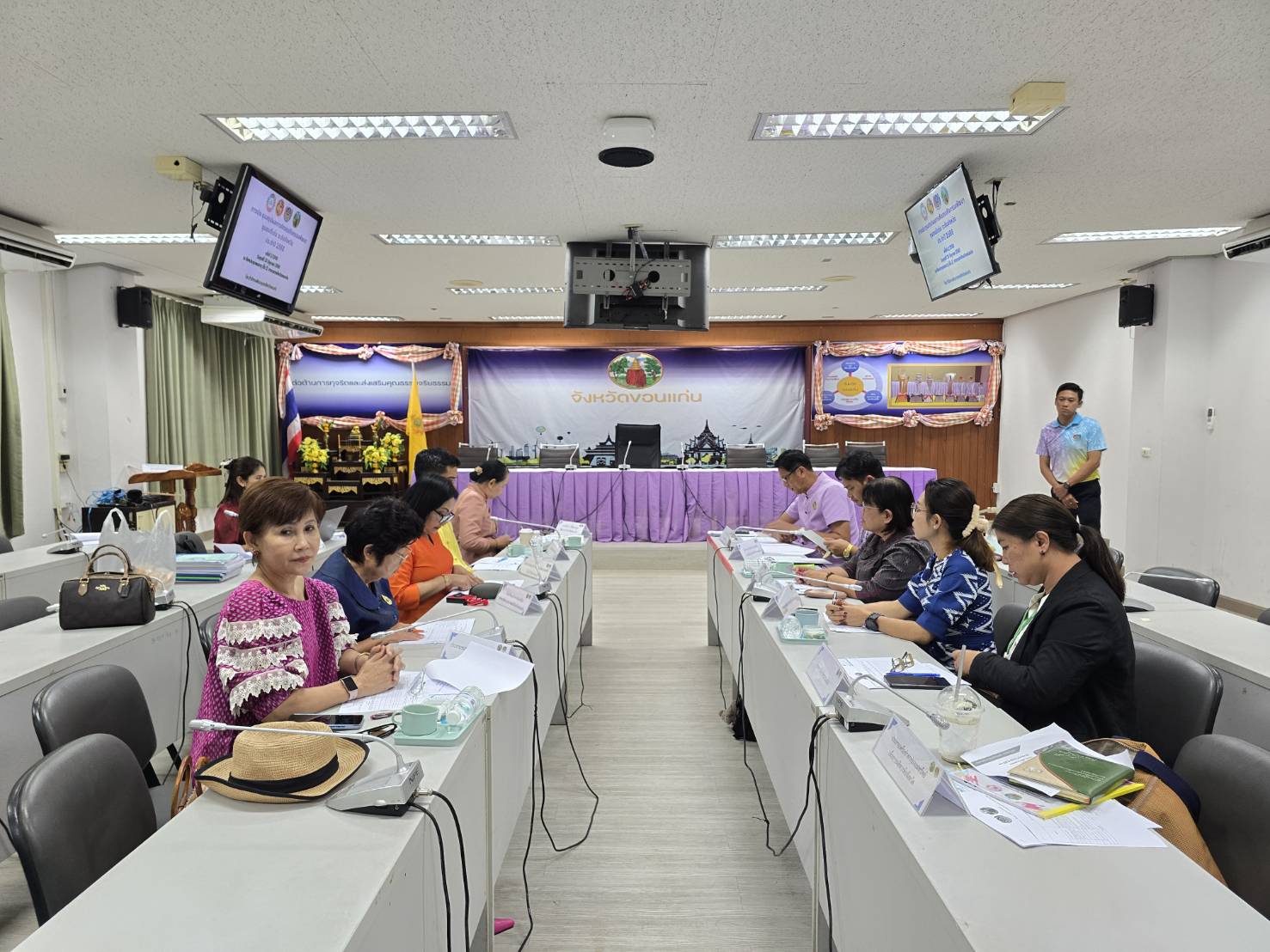 พช.ขอนแก่น : ประชุมคณะกรรมการคัดสรรกิจกรรมพัฒนาชุมชนดีเด่น ระดับจังหวัด ประจำปี 2568