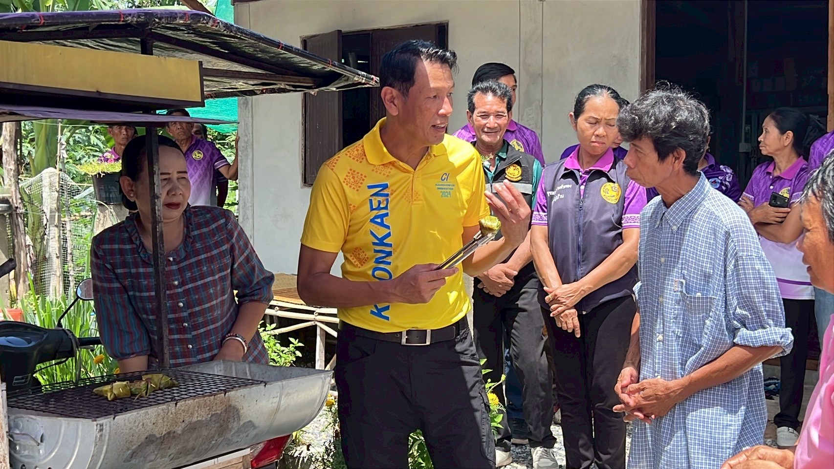 พช.ขอนแก่น : รอง ผู้ว่าฯ ขอนแก่น นำทีม ศจพ.จ. ลงพื้นที่ติดตามการแก้ไขปัญหาความยากจนในระดับพื้นที่ และเยี่ยมให้กำลังใจครัวเรือนตกเกณฑ์ในมิติต่าง ๆ ณ พื้นที่ อำเภอโนนศิลาและอำเภอพล
