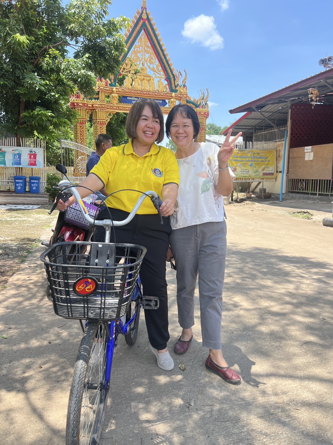 พช.ขอนแก่น : ลงพื้นที่ติดตามเตรียมความพร้อมหมู่บ้านเพื่อถ่ายทำวีดีทัศน์ประชาสัมพันธ์ หมู่บ้าน OTOP นวัตวิถี บ้านเซินเหนือ ตำบลโนนคอม อำเภอภูผาม่าน จังหวัดขอนแก่น