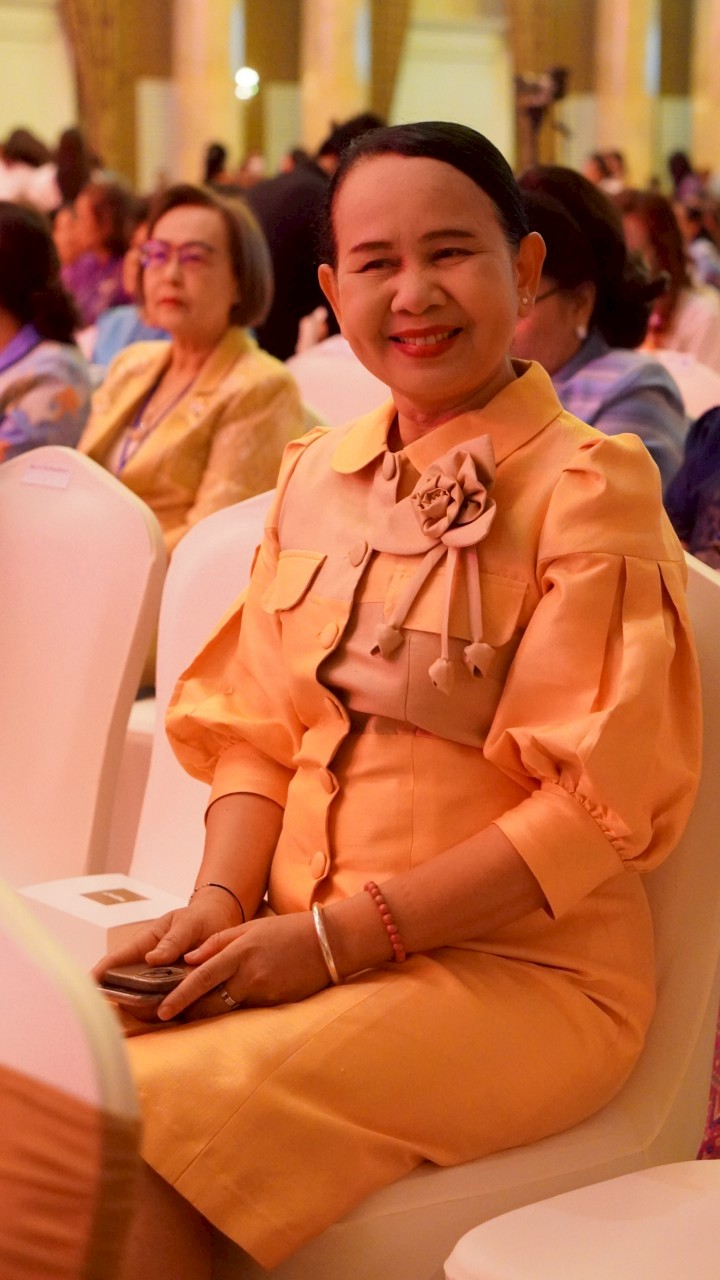 จังหวัดขอนแก่น : ร่วมโครงการพลังสตรีฯ ย้ำสตรีกำลังสำคัญพัฒนาประเทศ จงภูมิใจในตัวเอง – ยืนยันสานต่อกองทุนสตรีพร้อมยกระดับให้แข็งแกร่ง เดินหน้าพลิกโฉมกองทุนฯ ฝึกทักษะสร้างแบรนด์-ออนไลน์-AI ให้สตรี